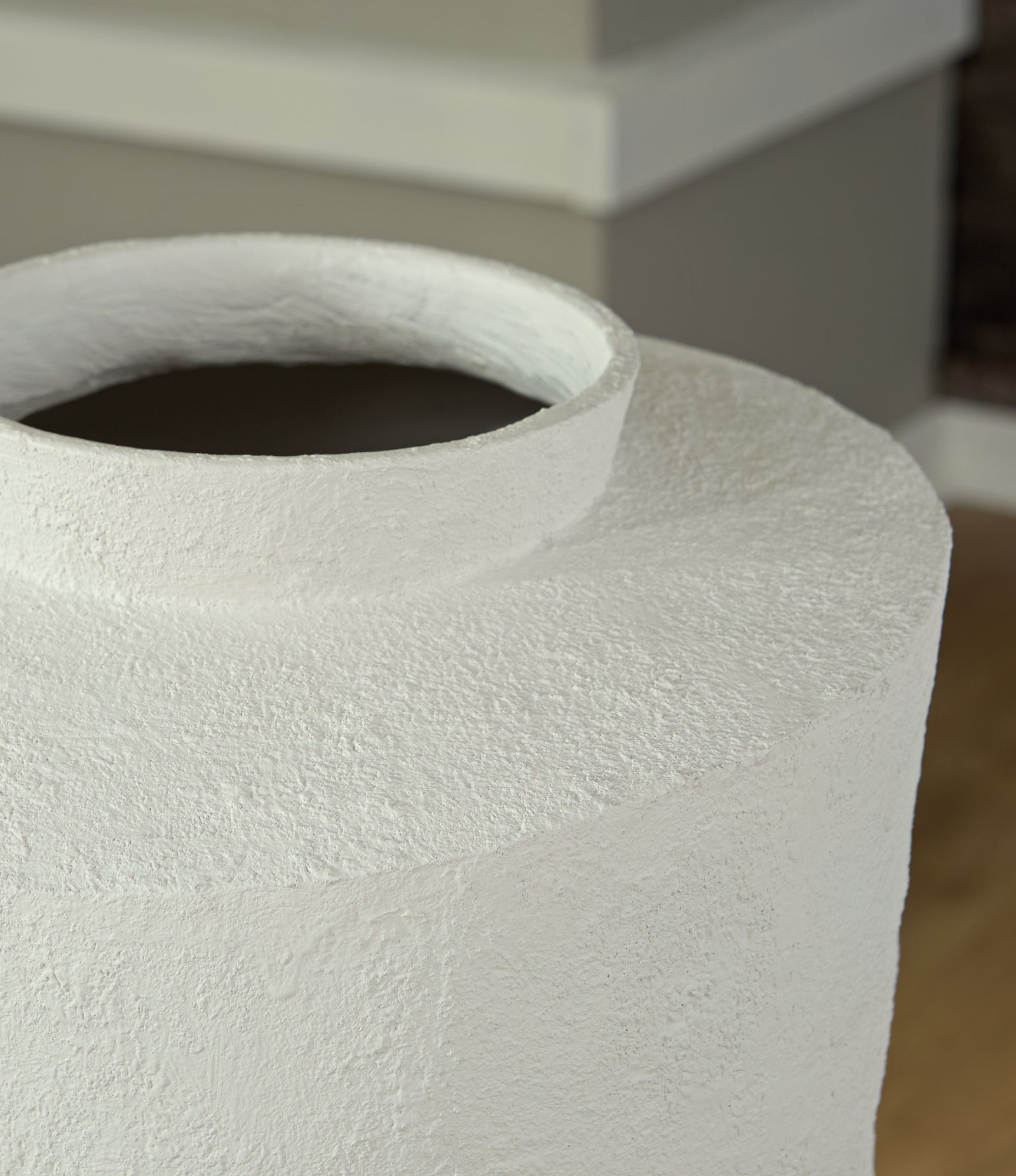 Flurinworth Cream Vase - Ornate Home