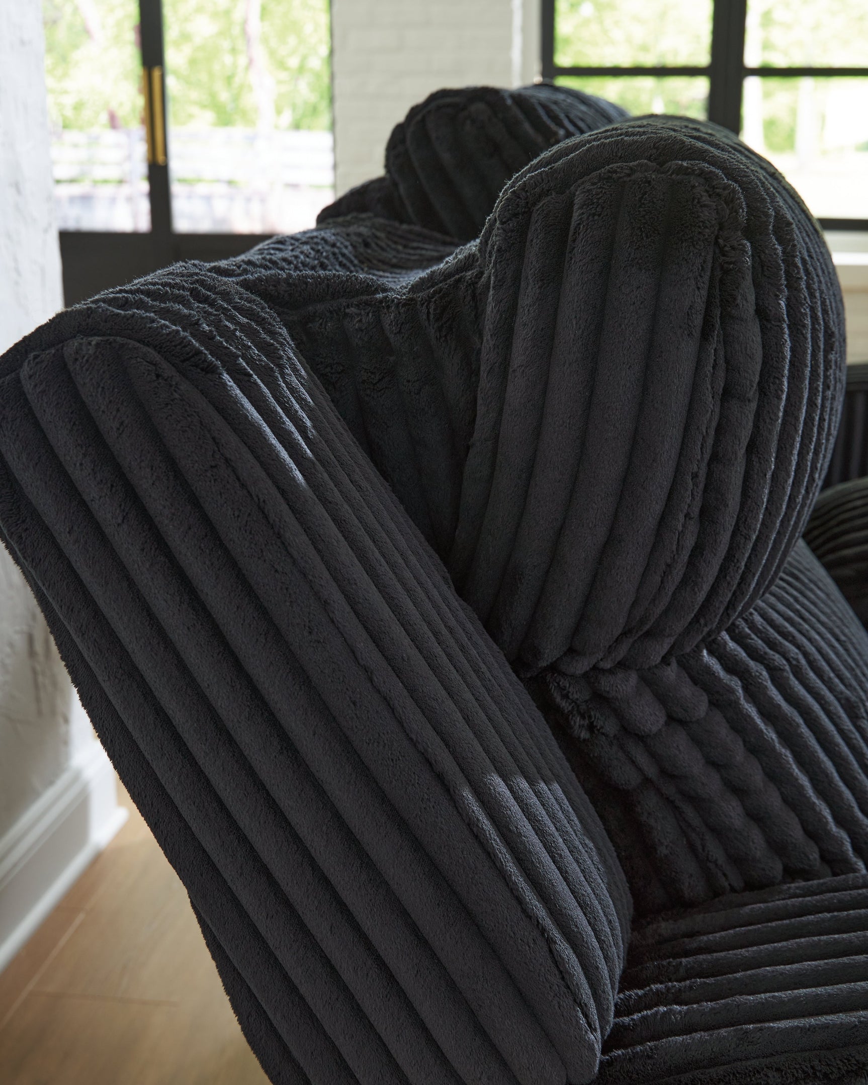 Forest Lake Black Power Reclining Sofa (Online Special Price) - Ornate Home