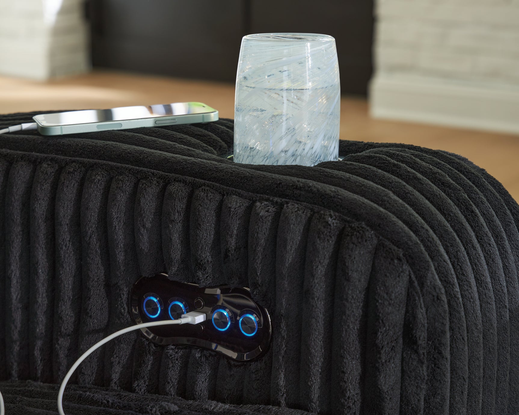 Forest Lake Black Power Reclining Sofa - Ornate Home