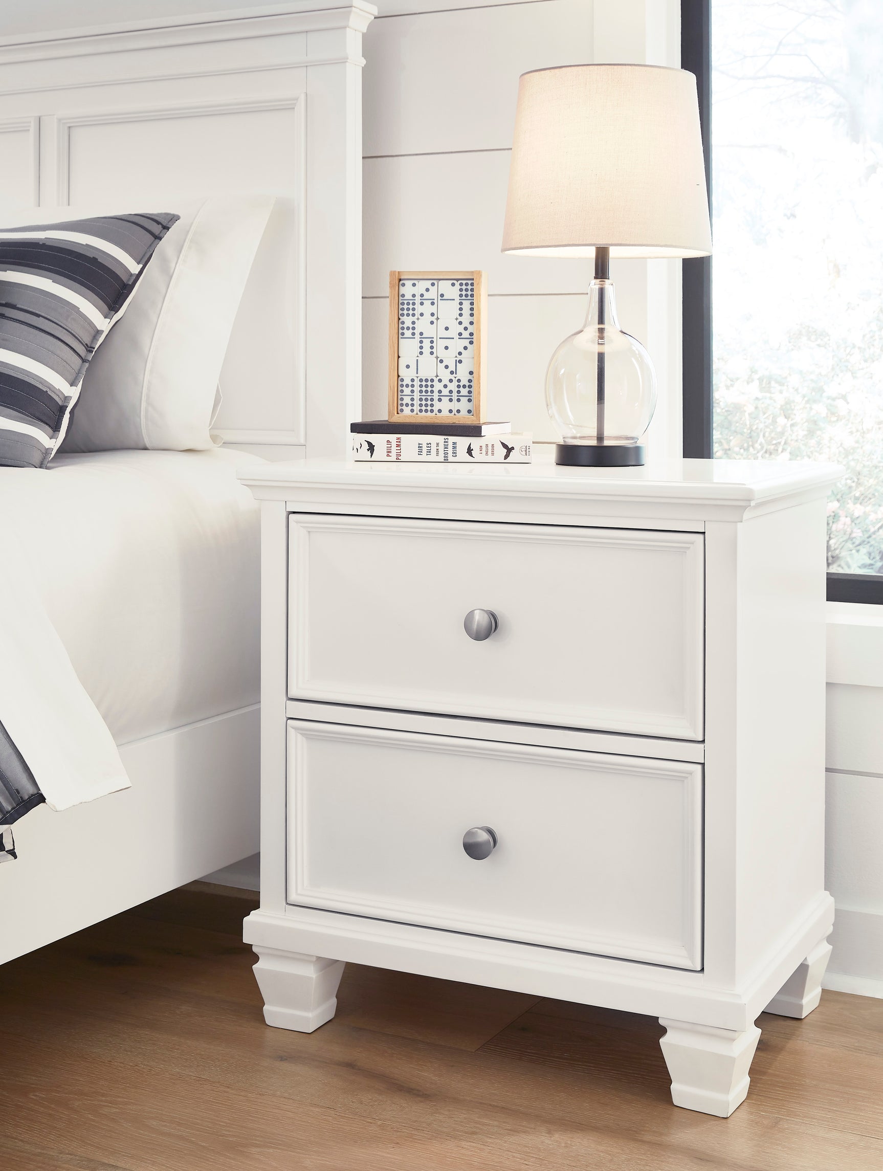 Fortman White Full Panel 5-Piece Bedroom Set - Ornate Home