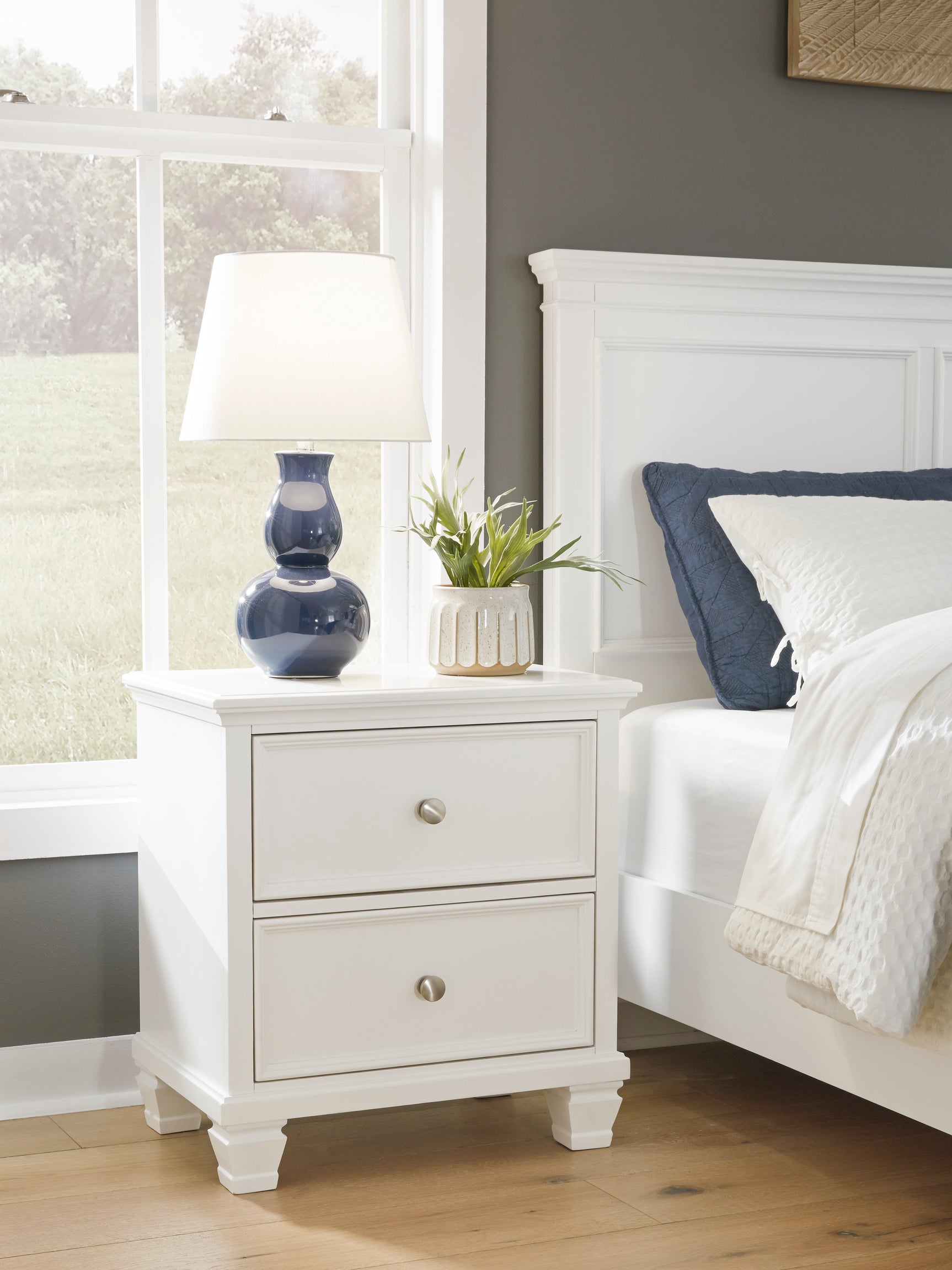 Fortman White Full Panel 5-Piece Bedroom Set - Ornate Home