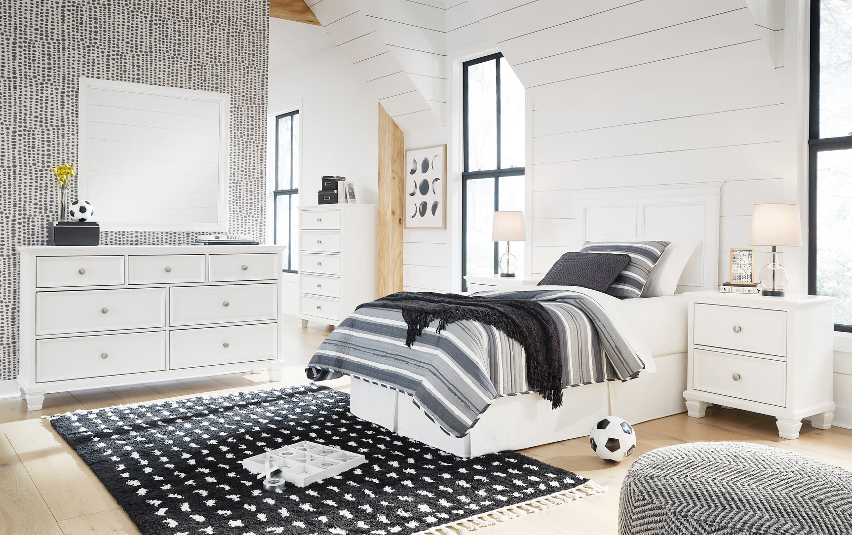 Fortman White Twin Panel 5-Piece Bedroom Set w/ 2 Nightstands - Ornate Home