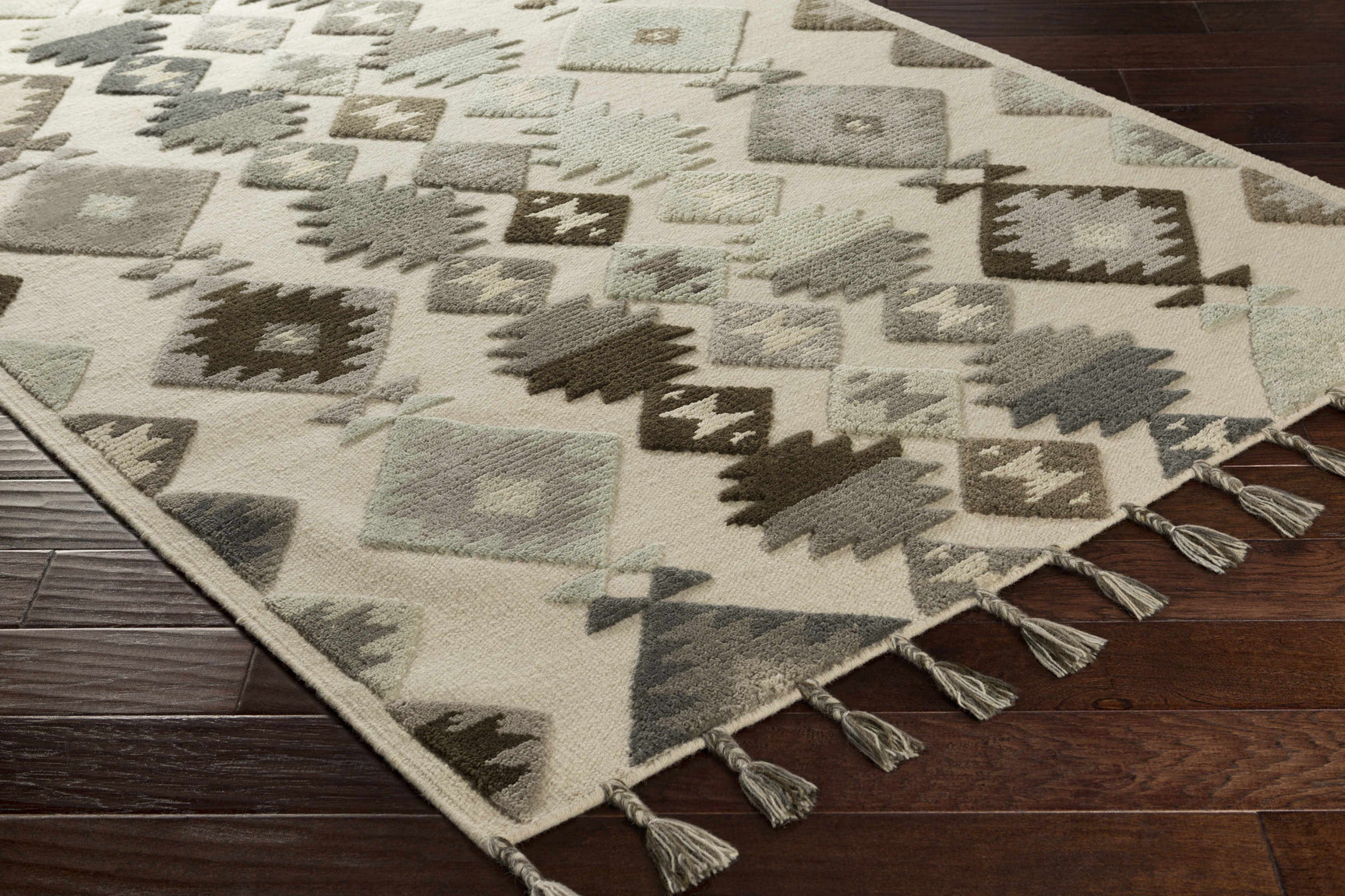 Foyil Carpet - Clearance - Ornate Home