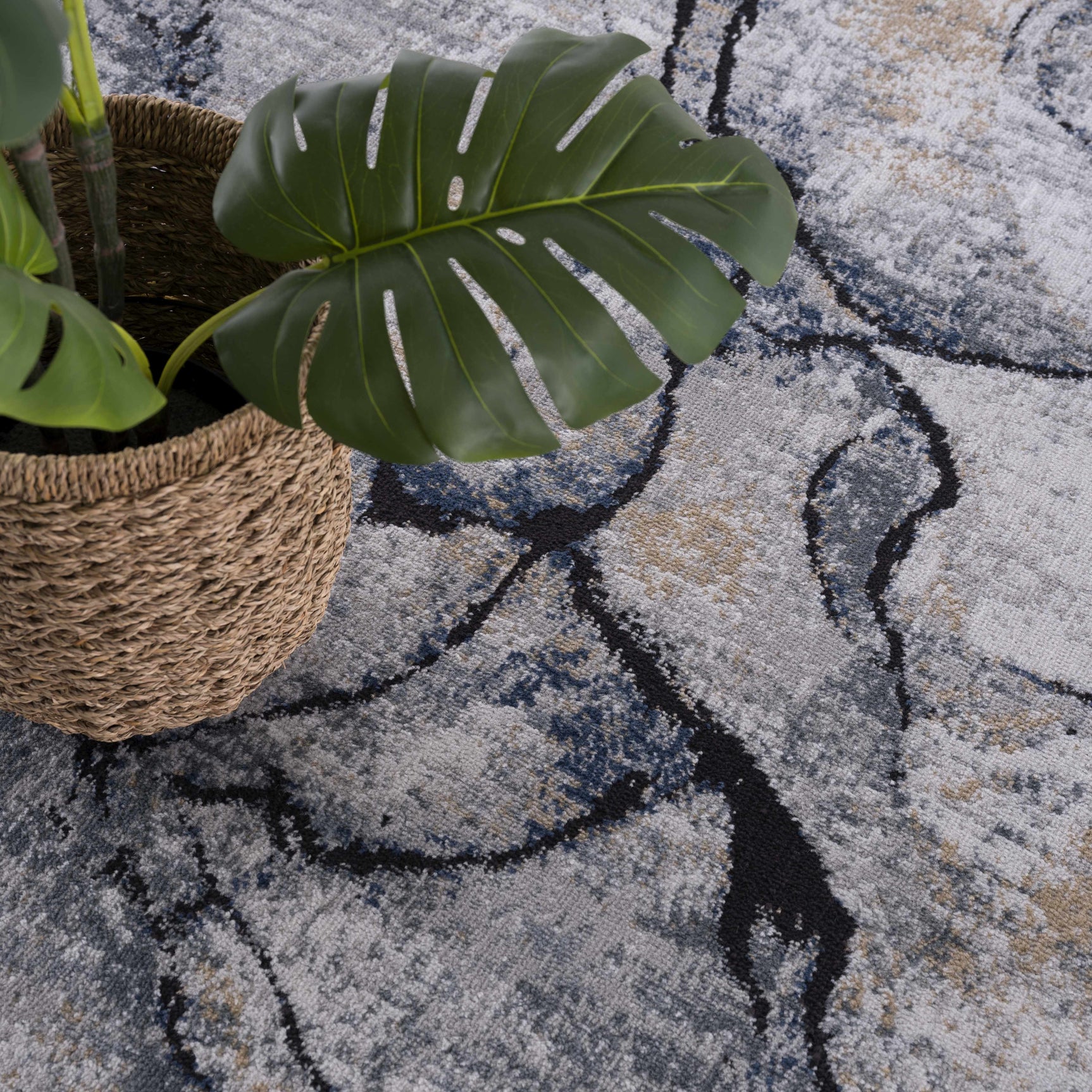 Fremantle Gray Marble Rug - Ornate Home