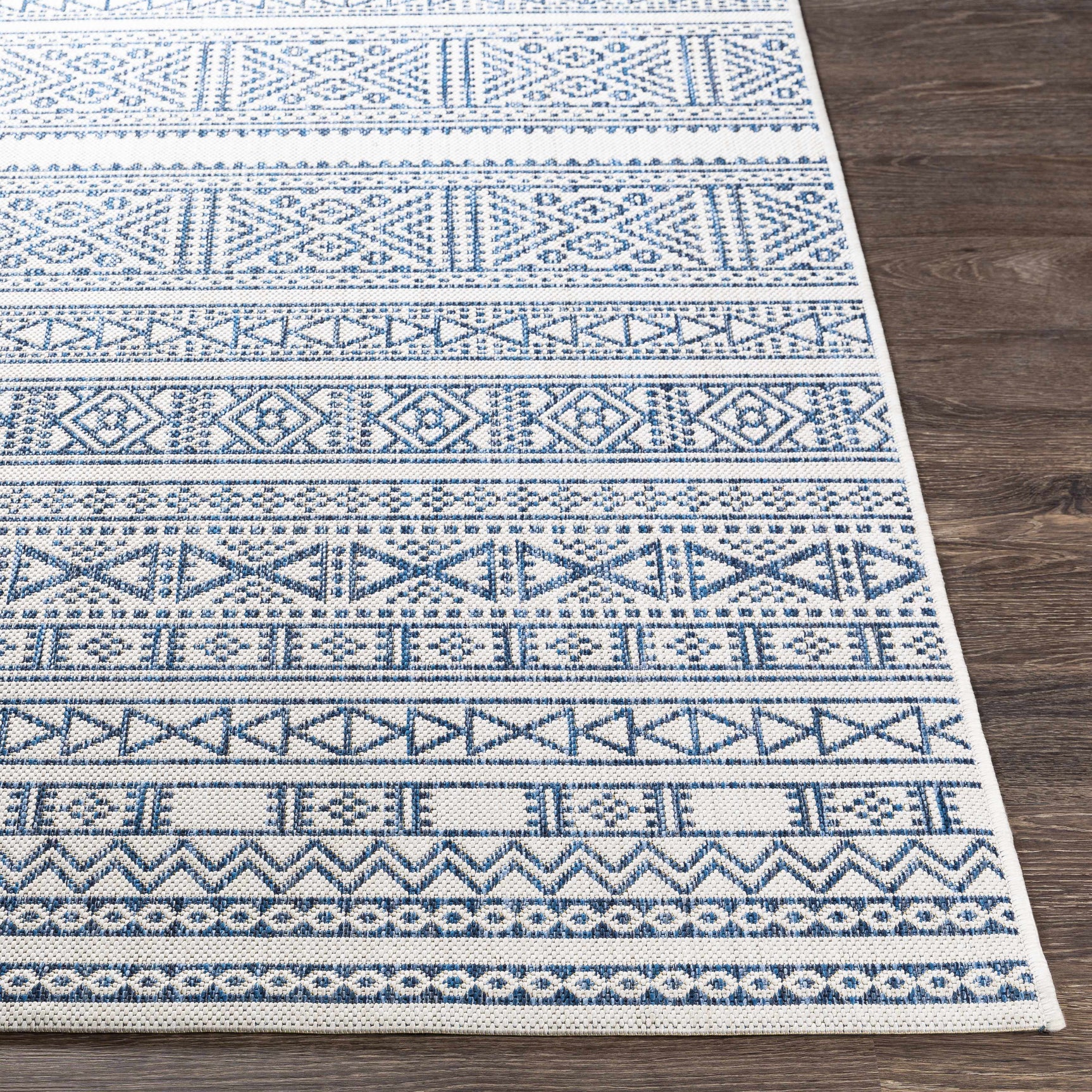 Freshwater White&Blue Outdoor Rug - Clearance - Ornate Home