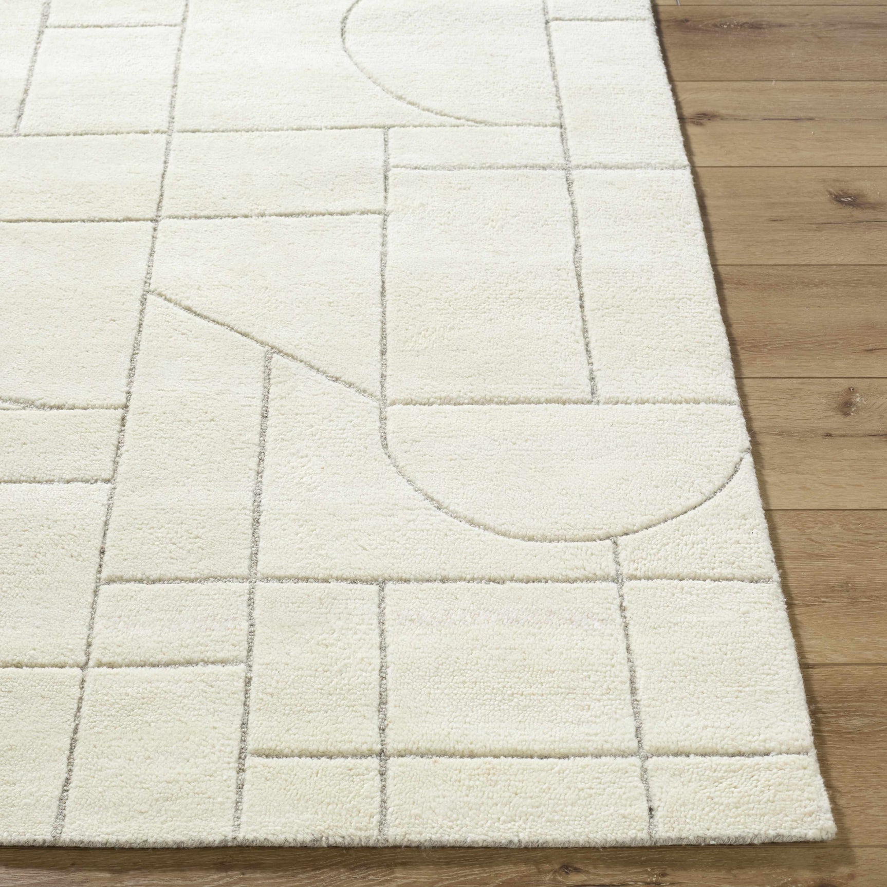Fusao Off White Area Rug - Clearance - Ornate Home