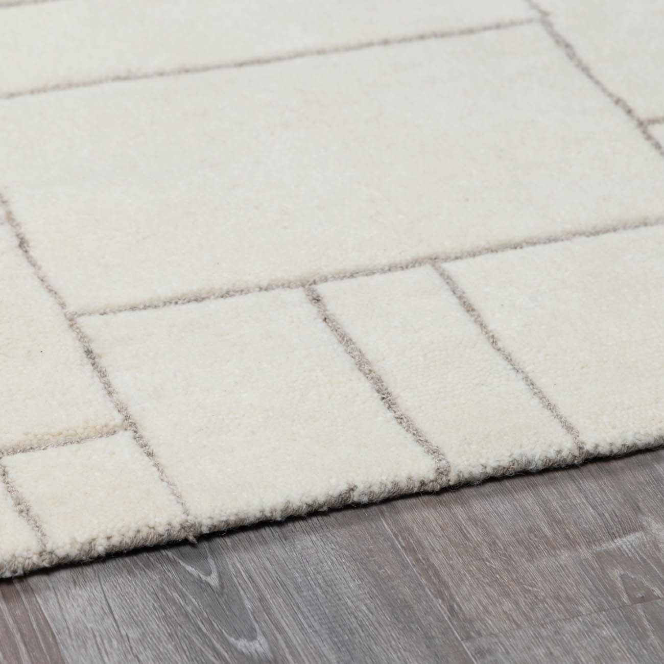 Fusao Off White Area Rug - Clearance - Ornate Home