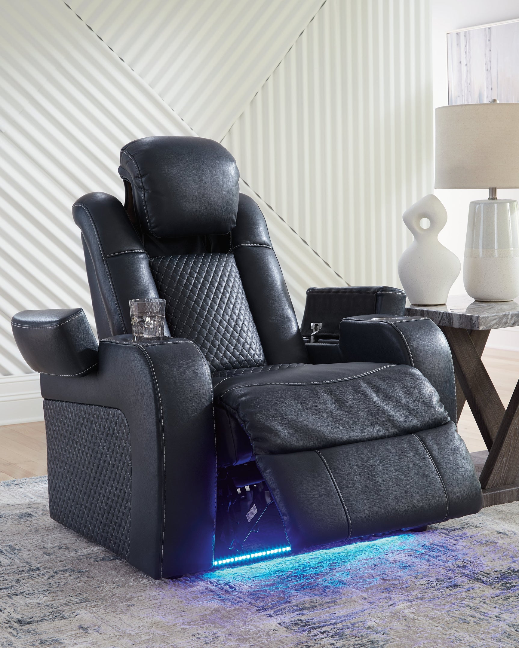 Fyne-Dyme Sapphire Power Recliner - Ornate Home
