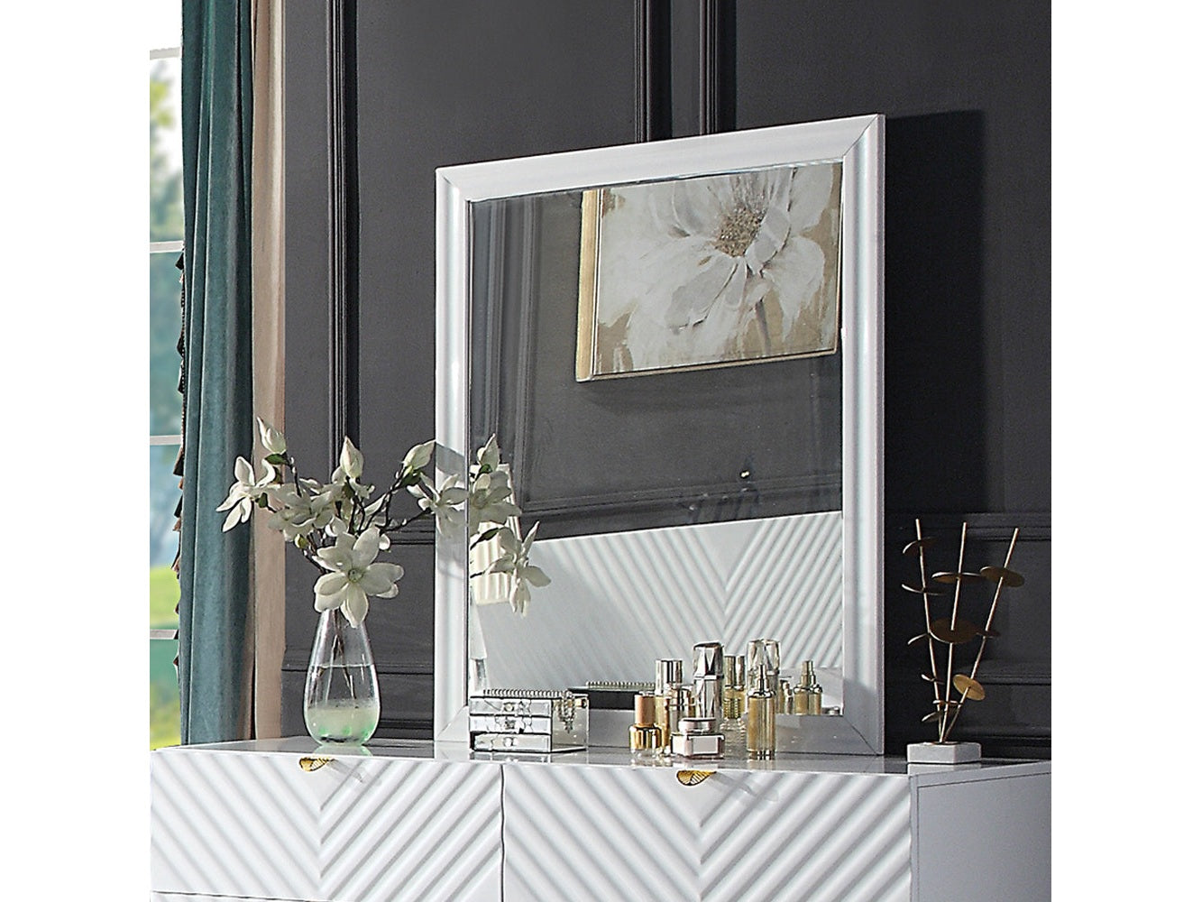 Gaines White High Gloss Mirror - Ornate Home