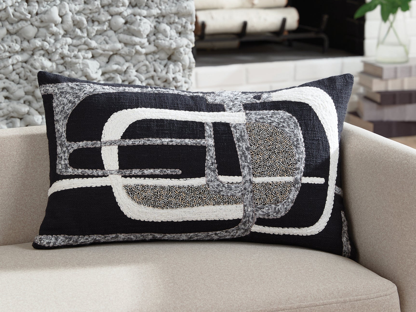 Gavrileigh Black/Gray/Ivory Pillow (Set of 4) - Ornate Home