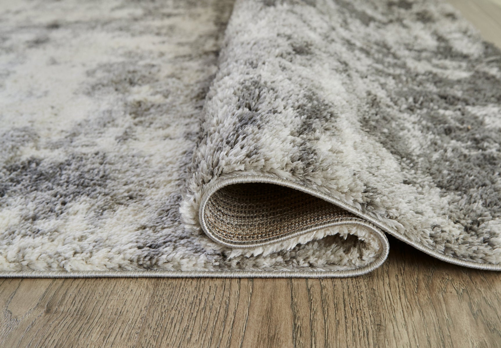 Gerdie Cream/Gray Large Rug 8' x 10' (Online Special Price) - Ornate Home