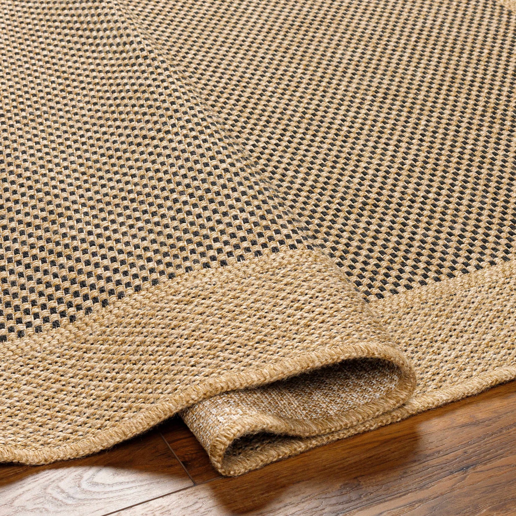 Giles Indoor & Outdoor Rug - Ornate Home