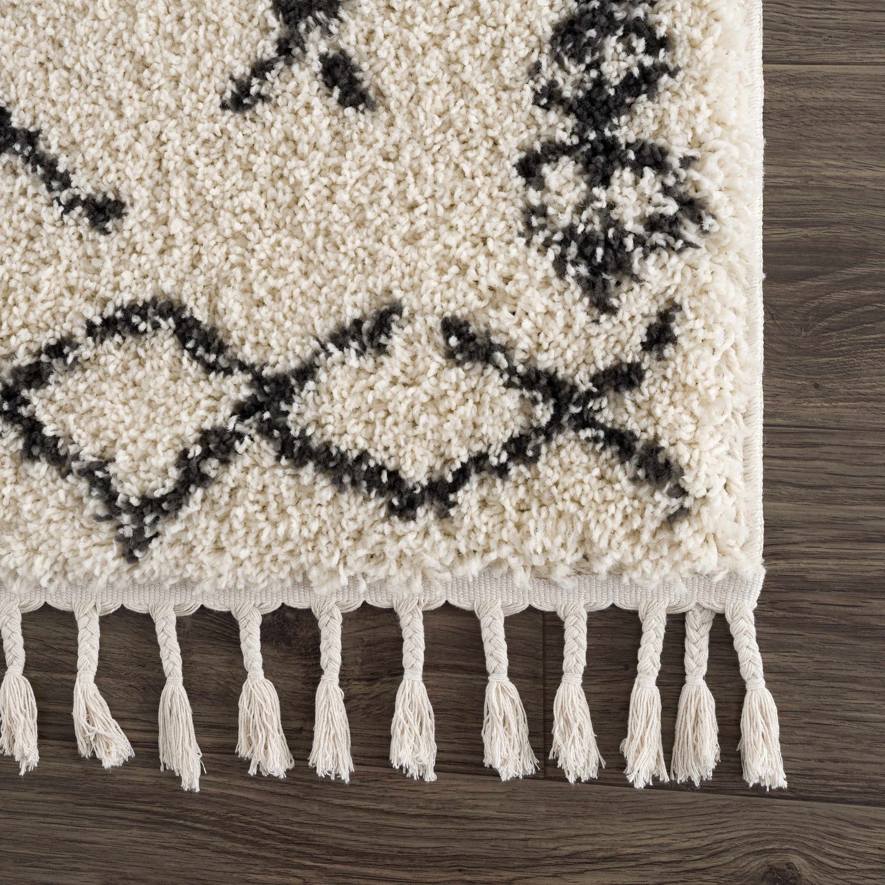 Godalming Plush Area Rug - Ornate Home