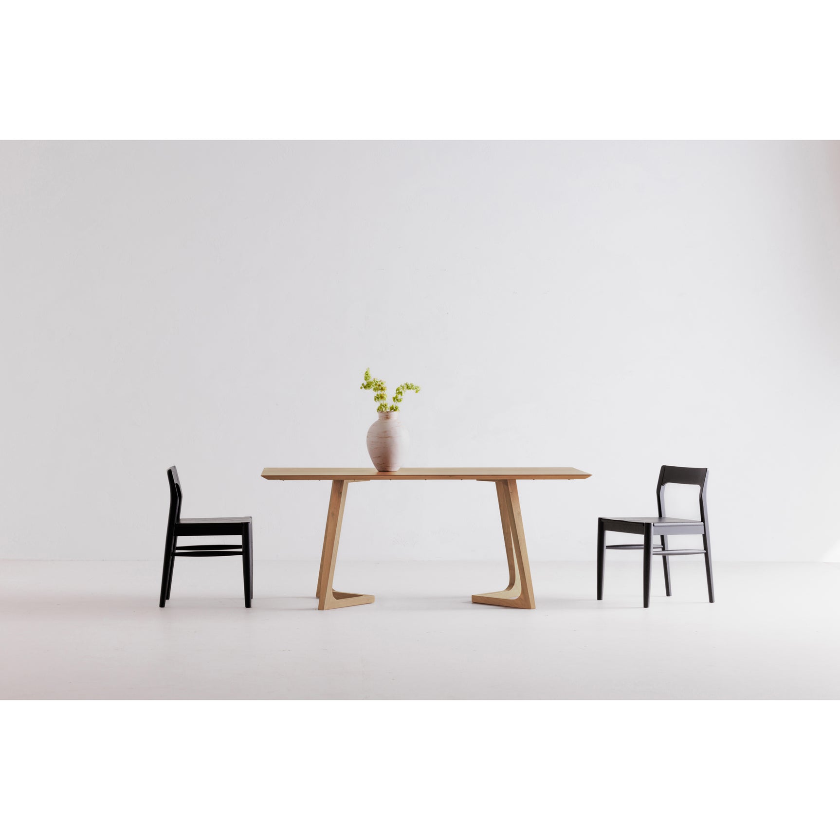 Godenza Oak Rectangular Dining Table - Ornate Home