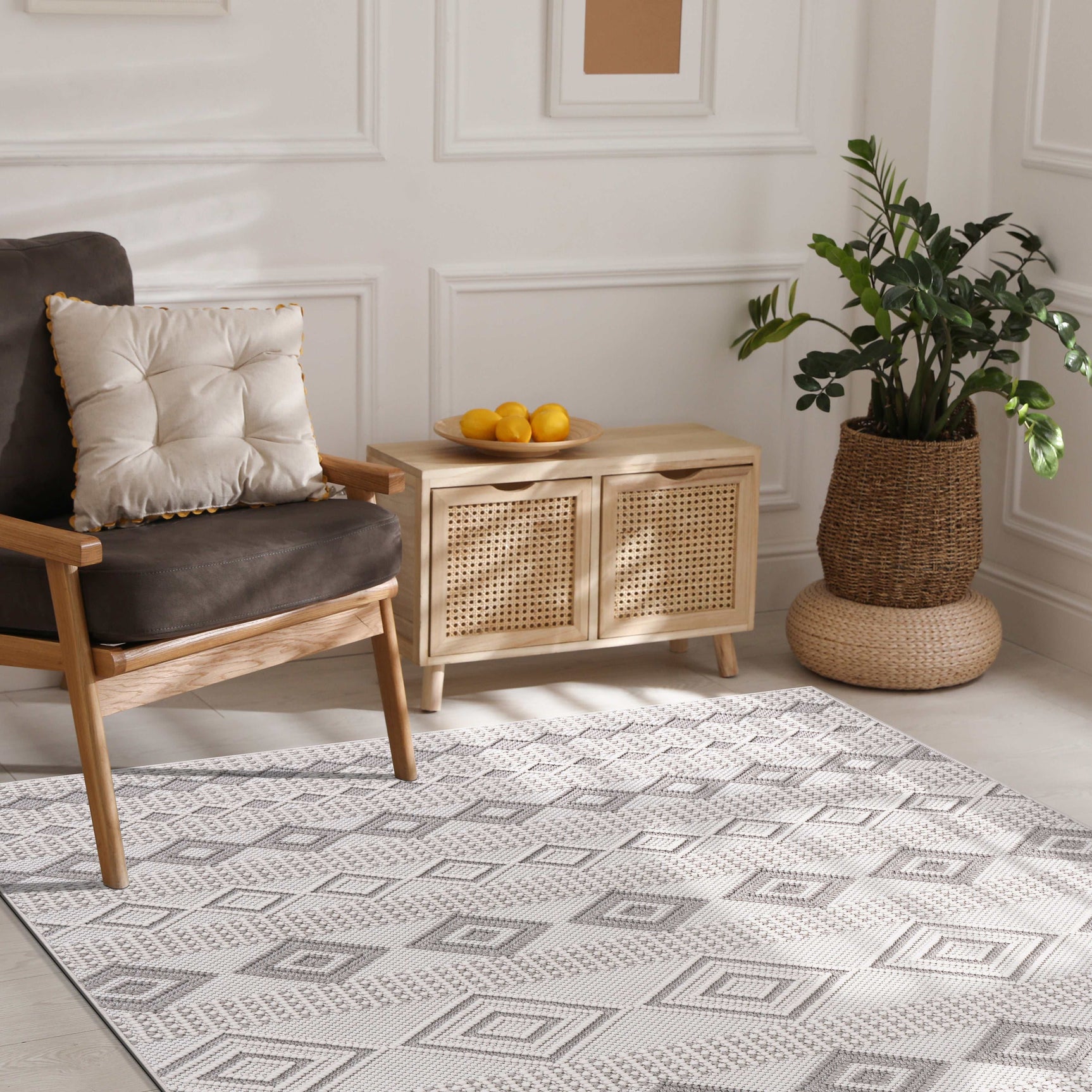 Goya Woven Non-Slip Geometric Diamond Pattern Indoor Area Rug - Ornate Home