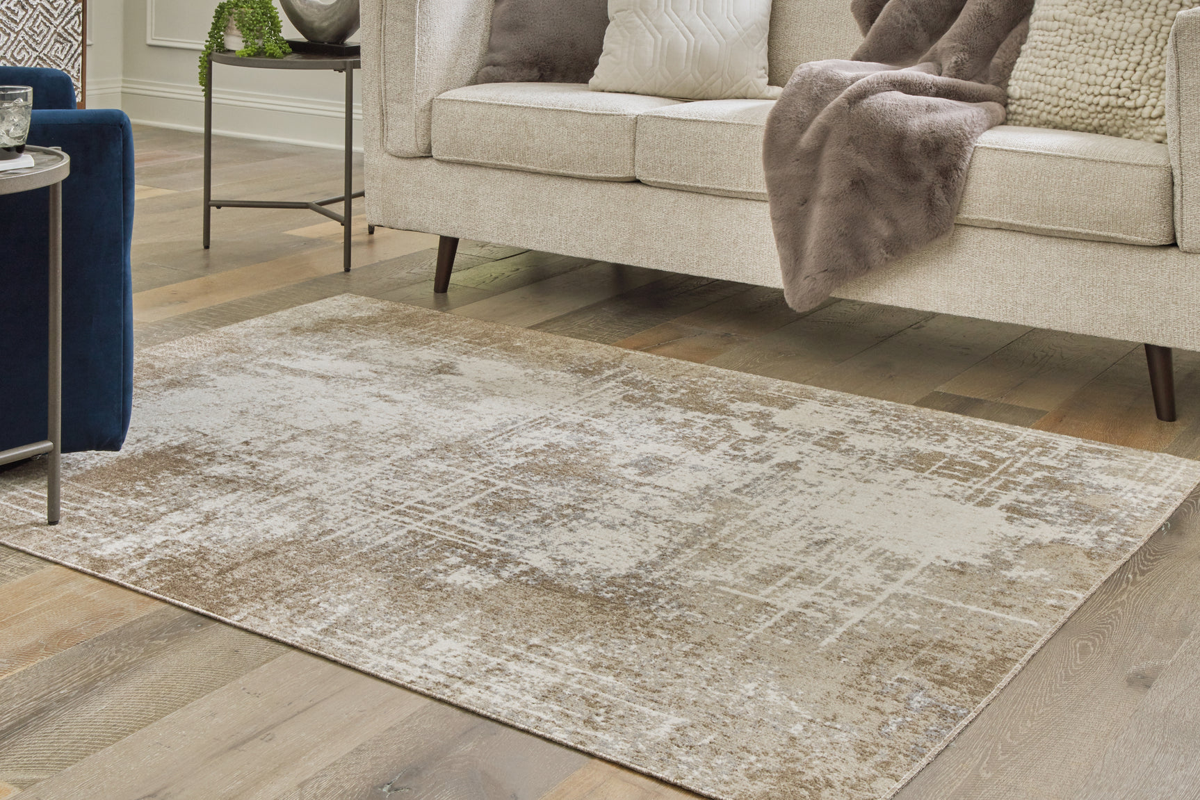 Grifflain Tan/Brown/Gray 5' x 7' Rug - Ornate Home