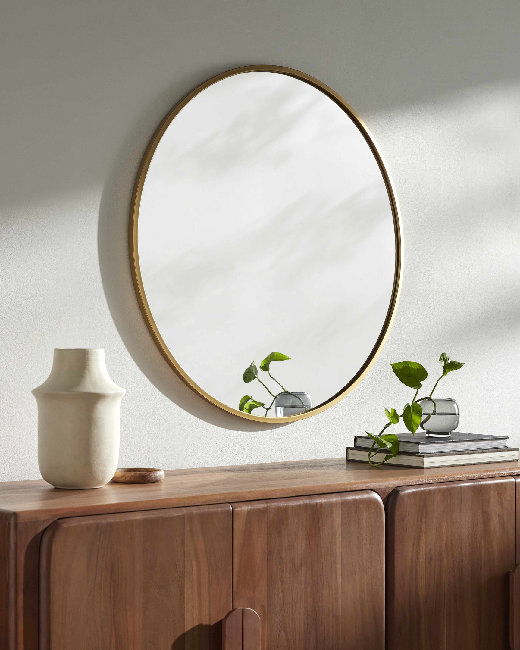 Guindarohan Gold Frame Round Mirror - Ornate Home