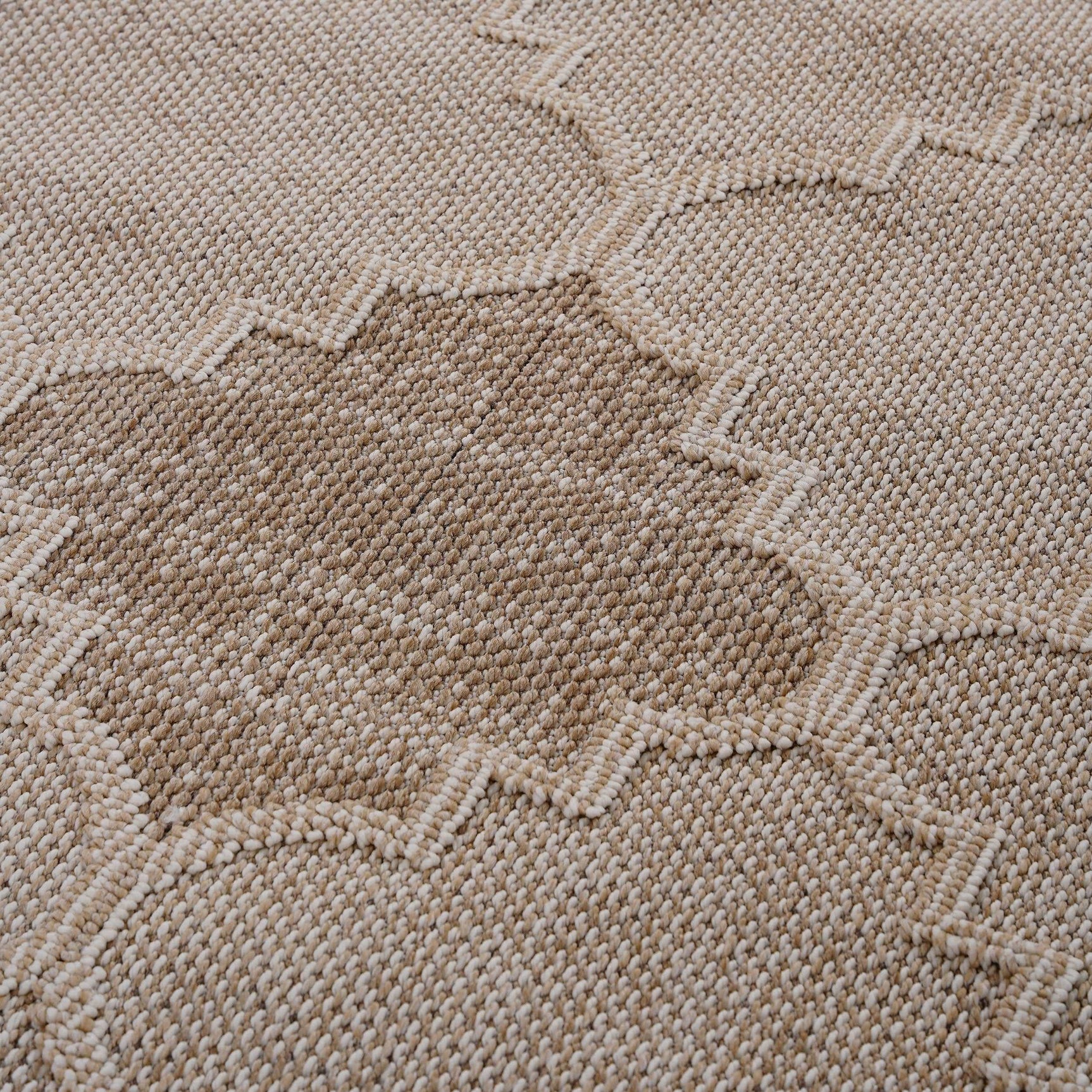 Guros Stylish Indoor Area Rug 5' x 7' - Ornate Home