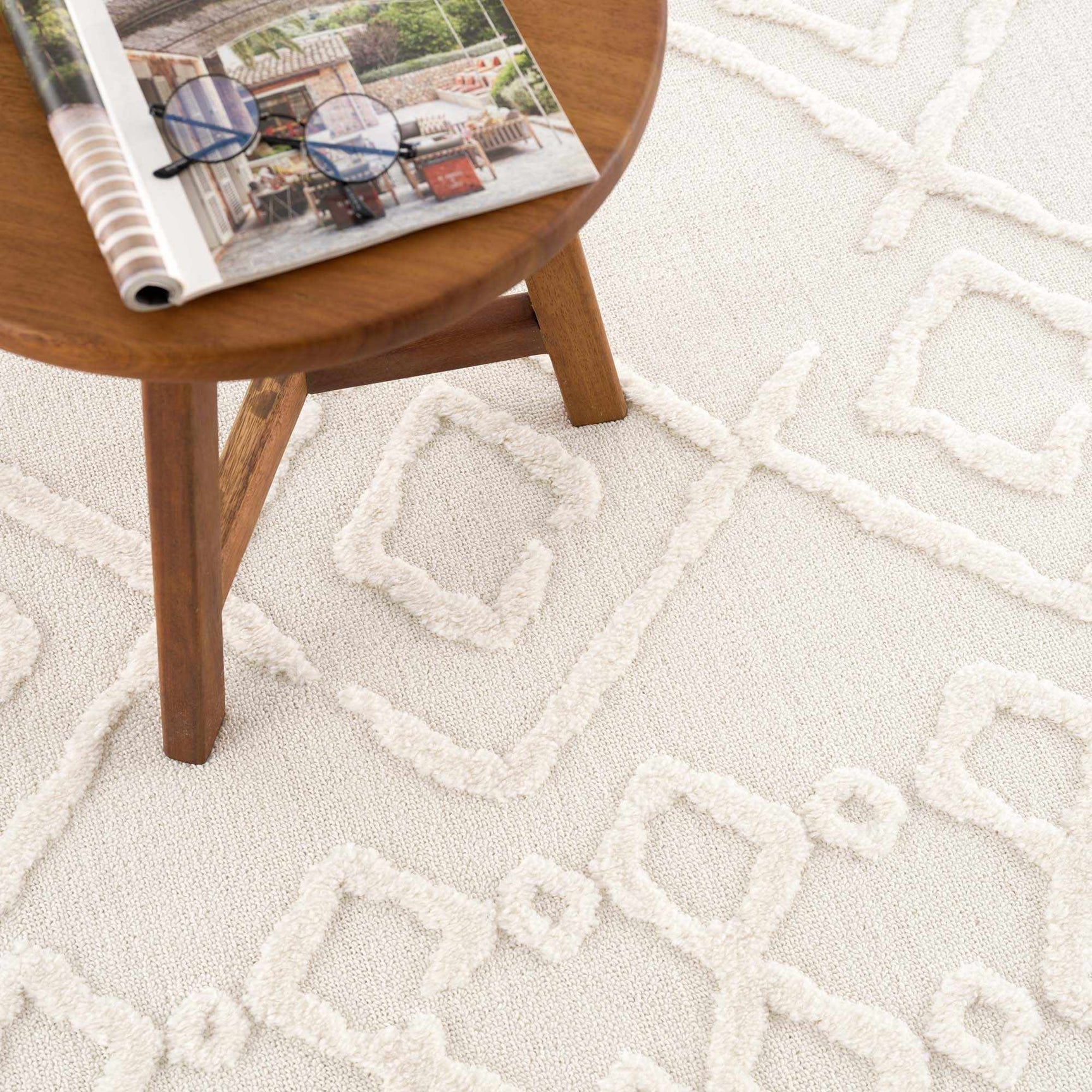 Gyundyukoru Area Rug - Clearance - Ornate Home