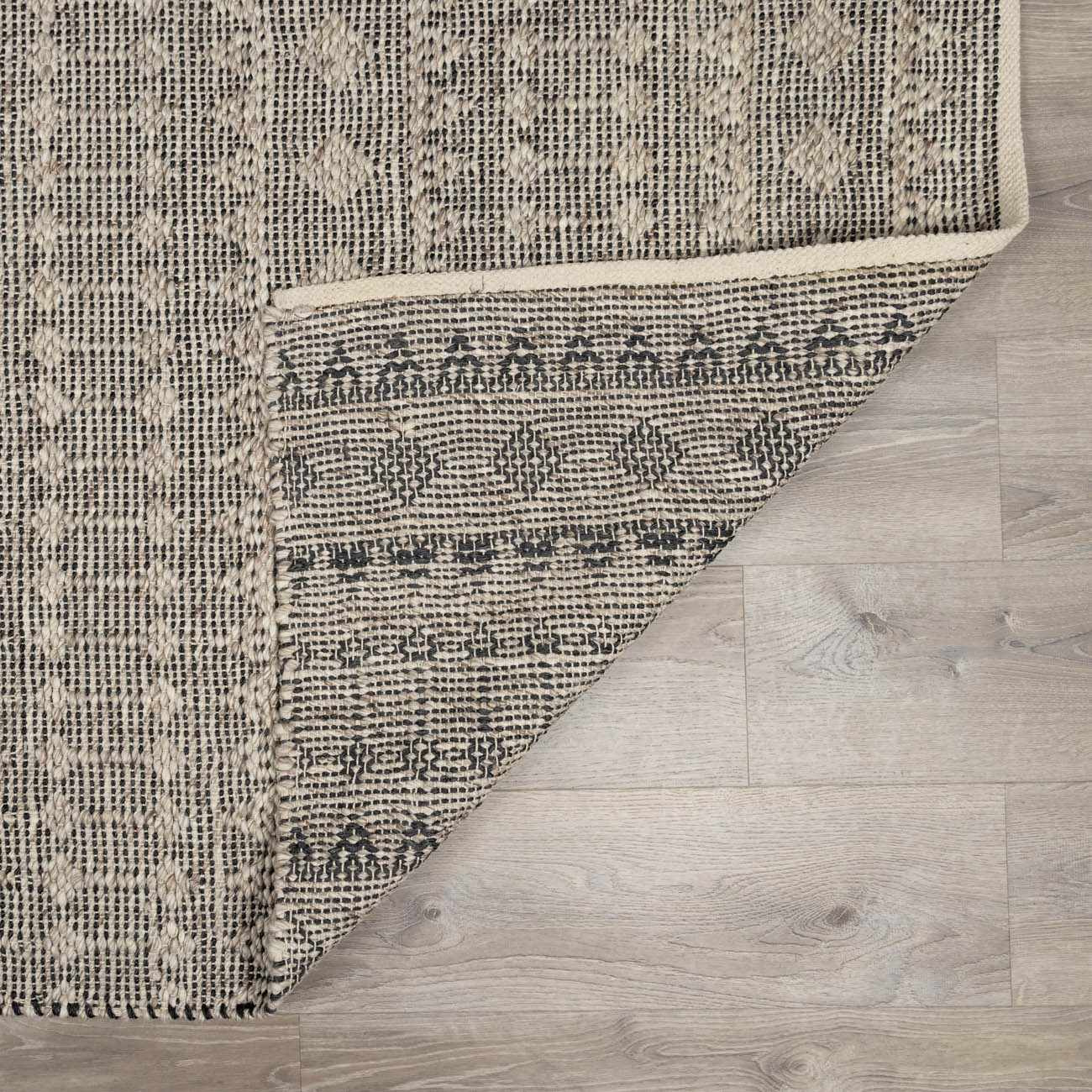 Hanston Handmade Faux Silk Rug - Clearance - Ornate Home