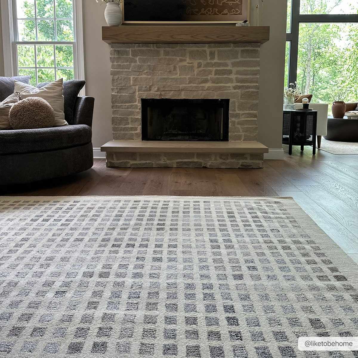 Harib Area Rug - Ornate Home