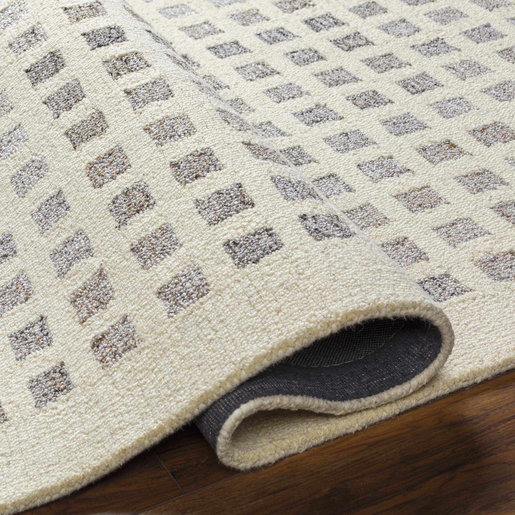Harib Area Rug - Ornate Home