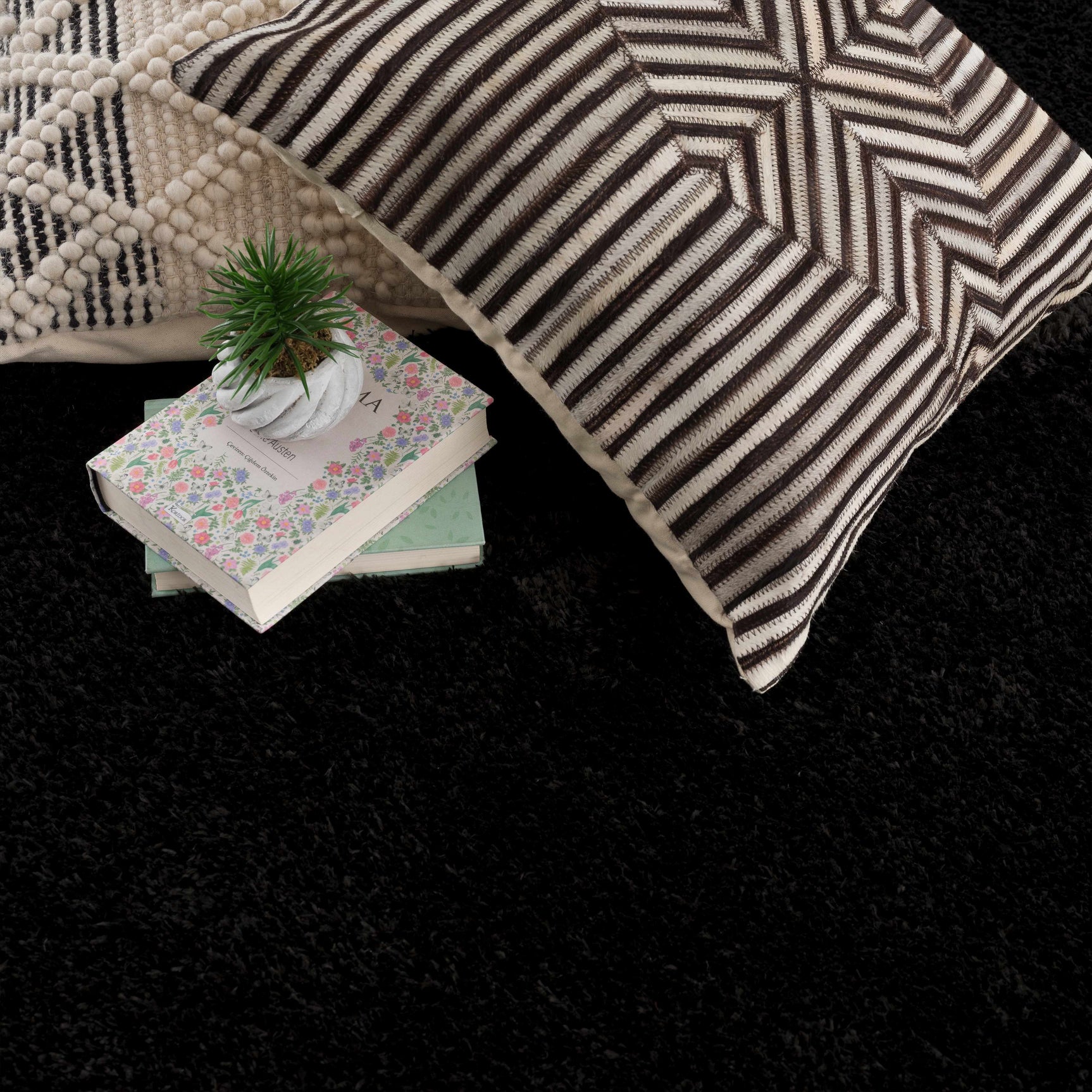 Heavenly Solid Black Plush Rug - Clearance - Ornate Home