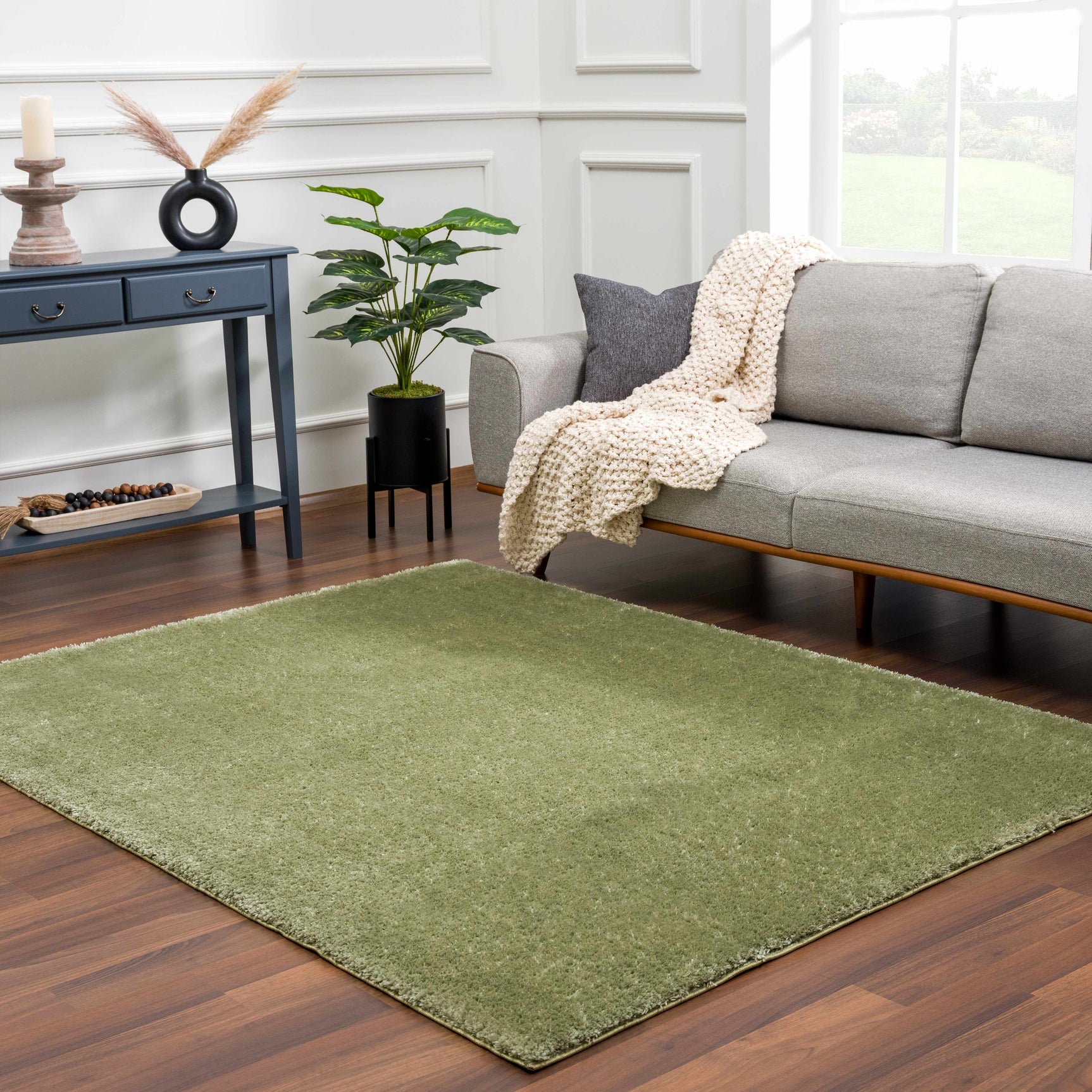 Heavenly Solid Green Plush Rug - Clearance - Ornate Home