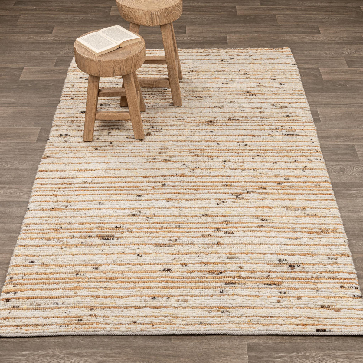 Hellin Ivory/Natural 8'x10' Rug