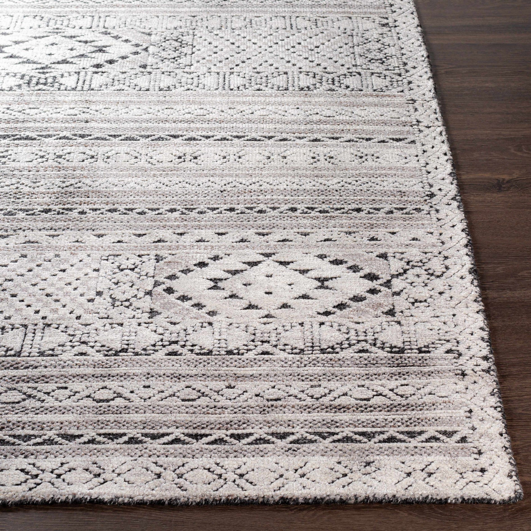 Hemyock Premium Wool&Viscose Carpet - Clearance - Ornate Home