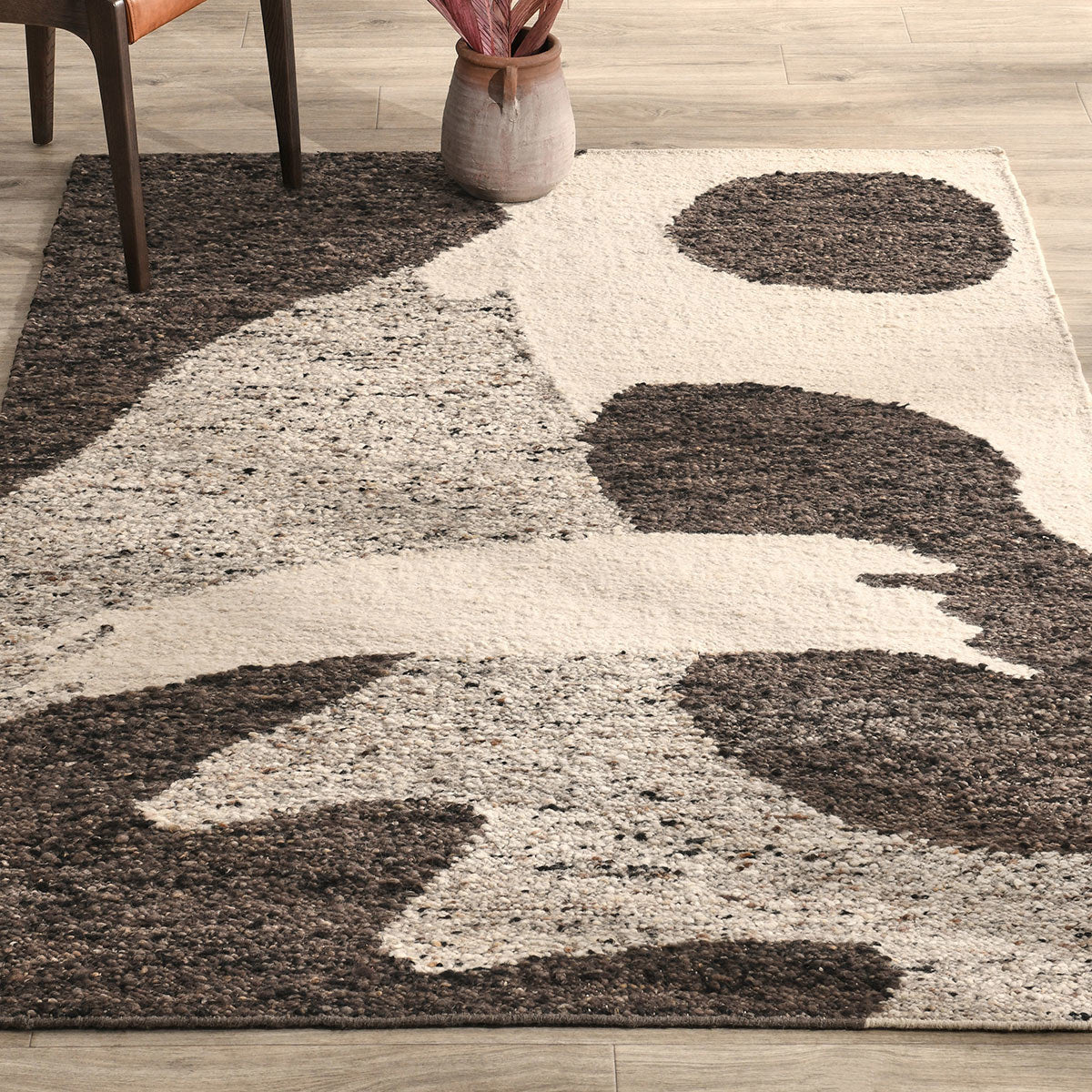 Hesperia Cedar Brown Multi 2'x3' Rug