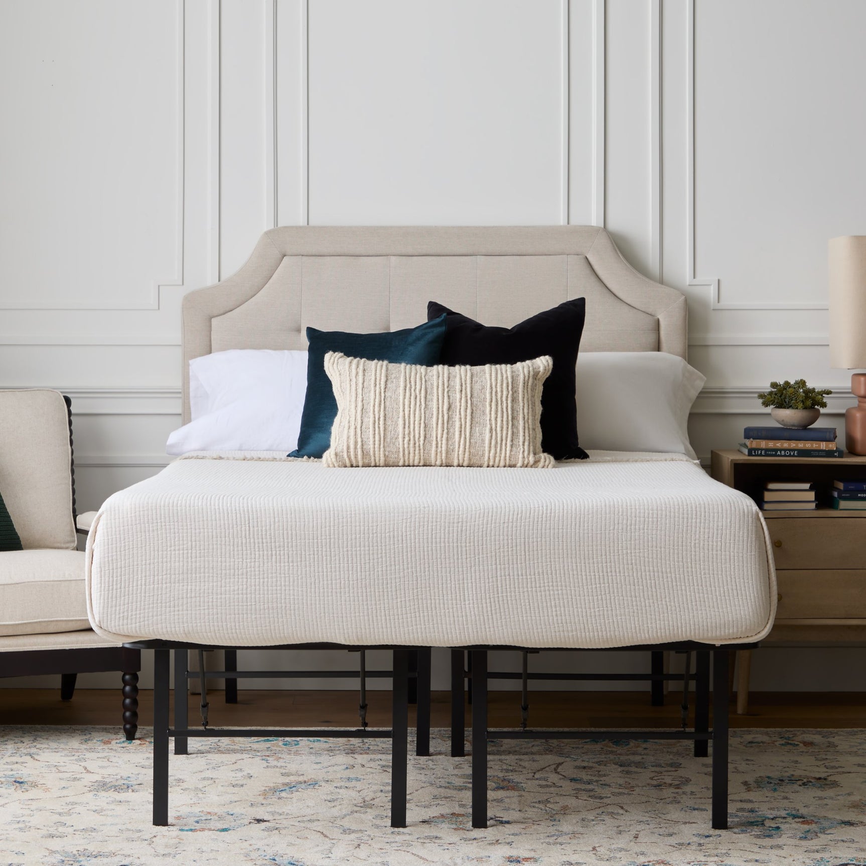 Highrise™ LT 18" Black Full Bed Frame - Ornate Home