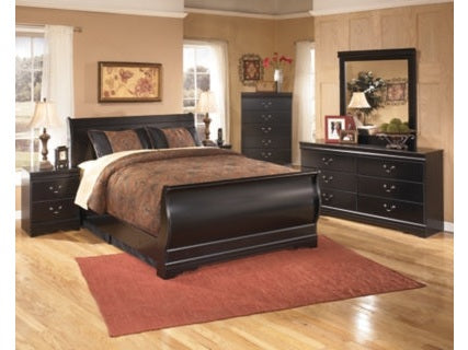 Huey Vineyard Black Queen Sleigh Bedroom Set with Dresser, Mirror, Chest, and 2 Nightstands (Online Special Price) - Ornate Home