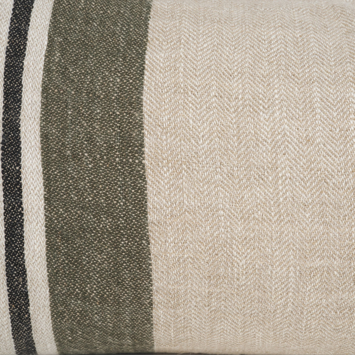 Hunter Oatmeal/Green 14x26 Lumbar Decorative Pillow Cover
