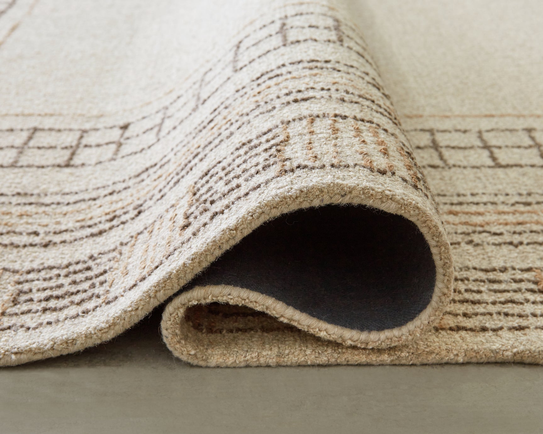 Idaman Taupe/Brown Medium Rug - Ornate Home