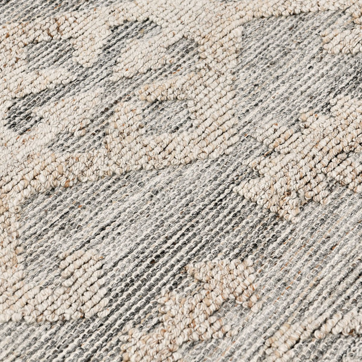 Indoor/Outdoor Tundra Gray Multi Rug - Ornate Home
