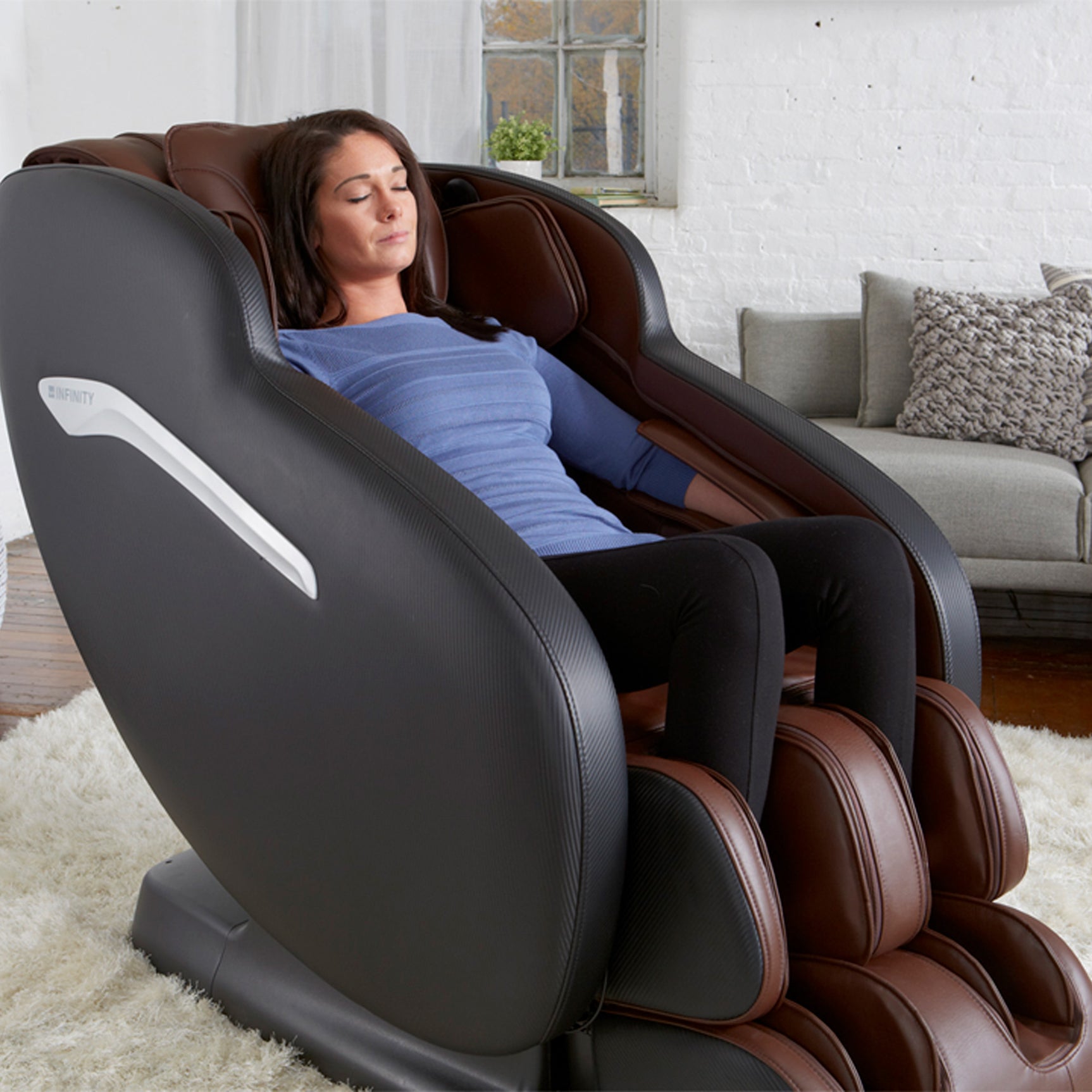 Infinity Aura Black/Brown Massage Chair - Ornate Home