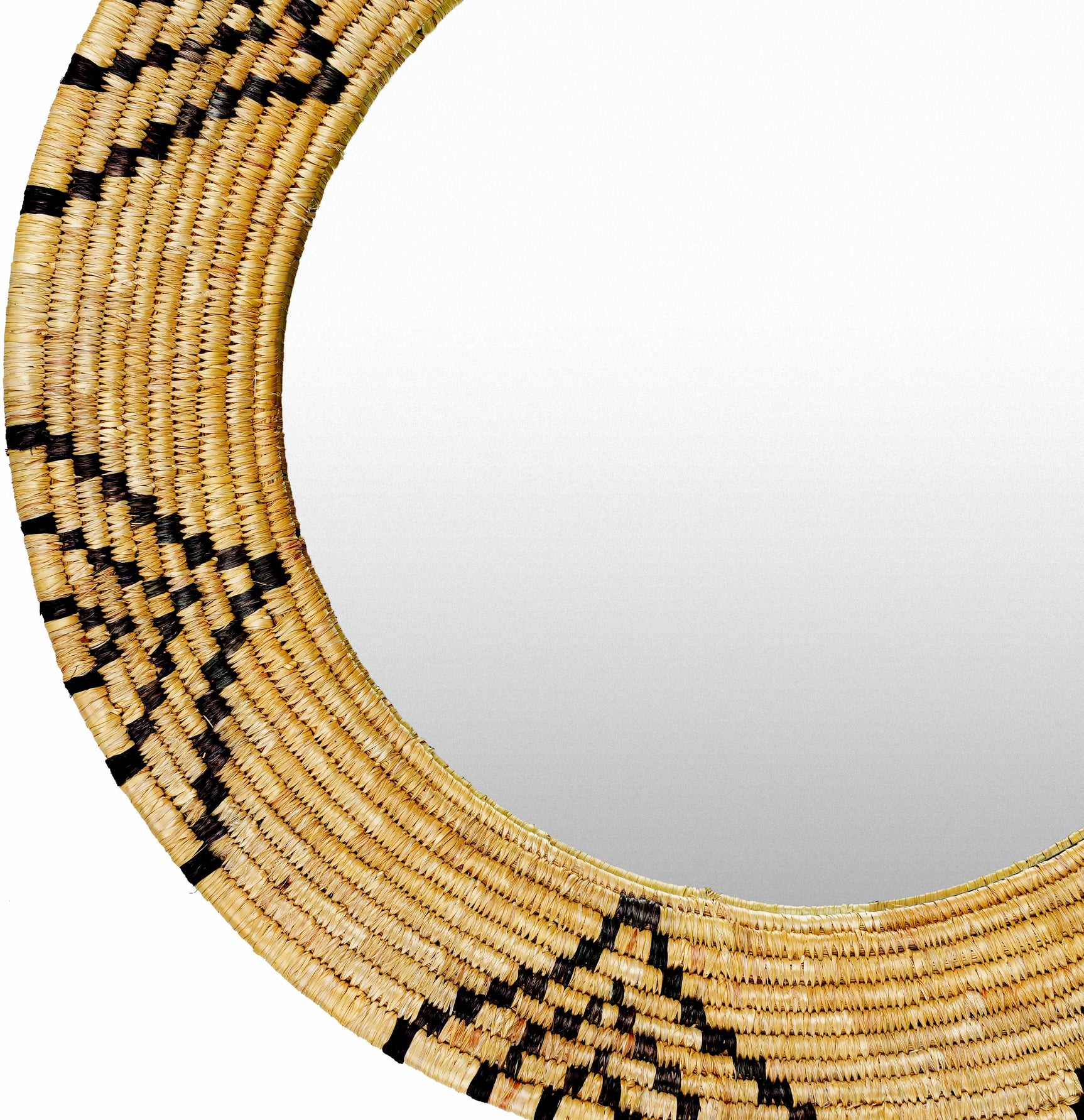 Ipilan Mirror - Ornate Home