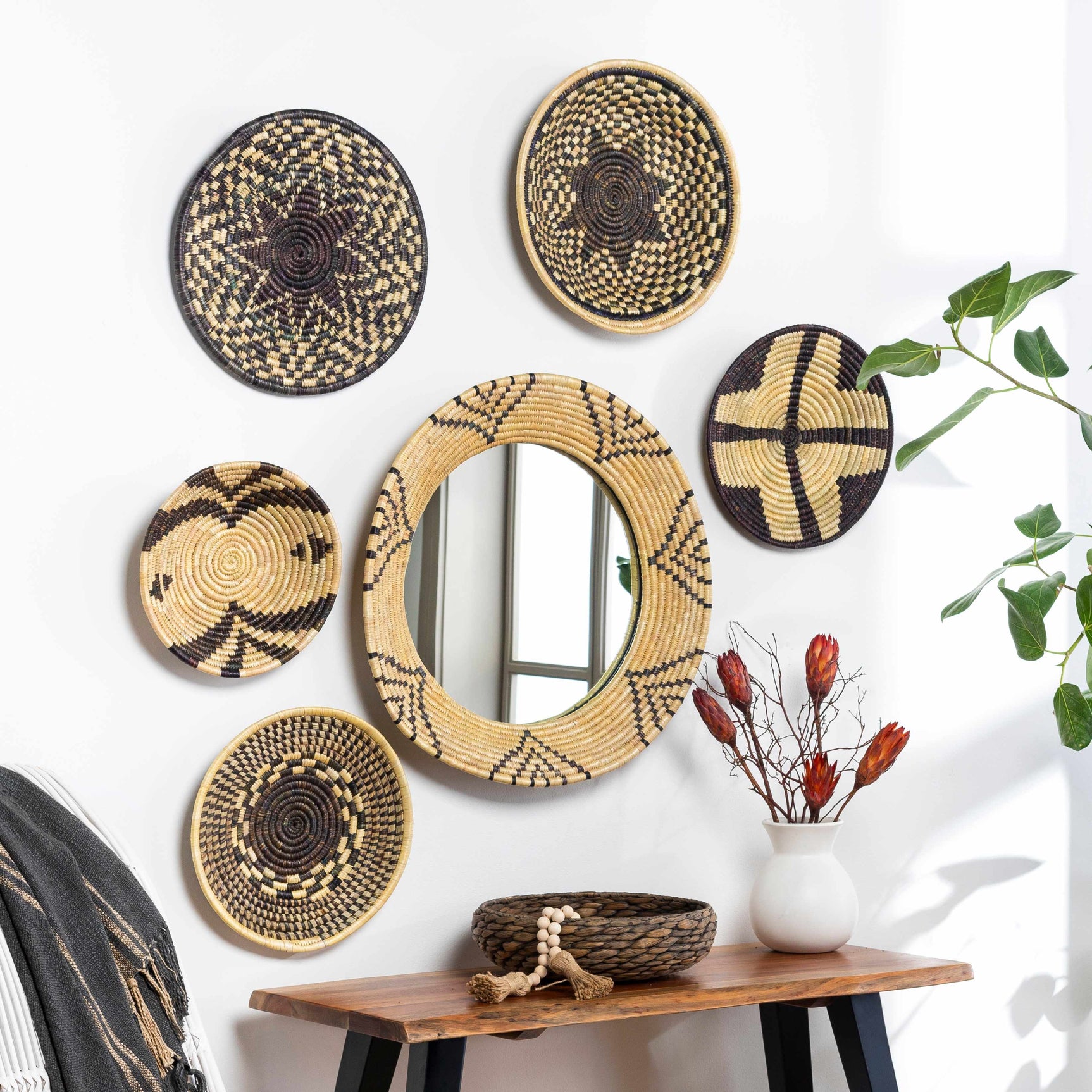 Ipilan Moonj Grass Starburst Round Mirror - Clearance - Ornate Home