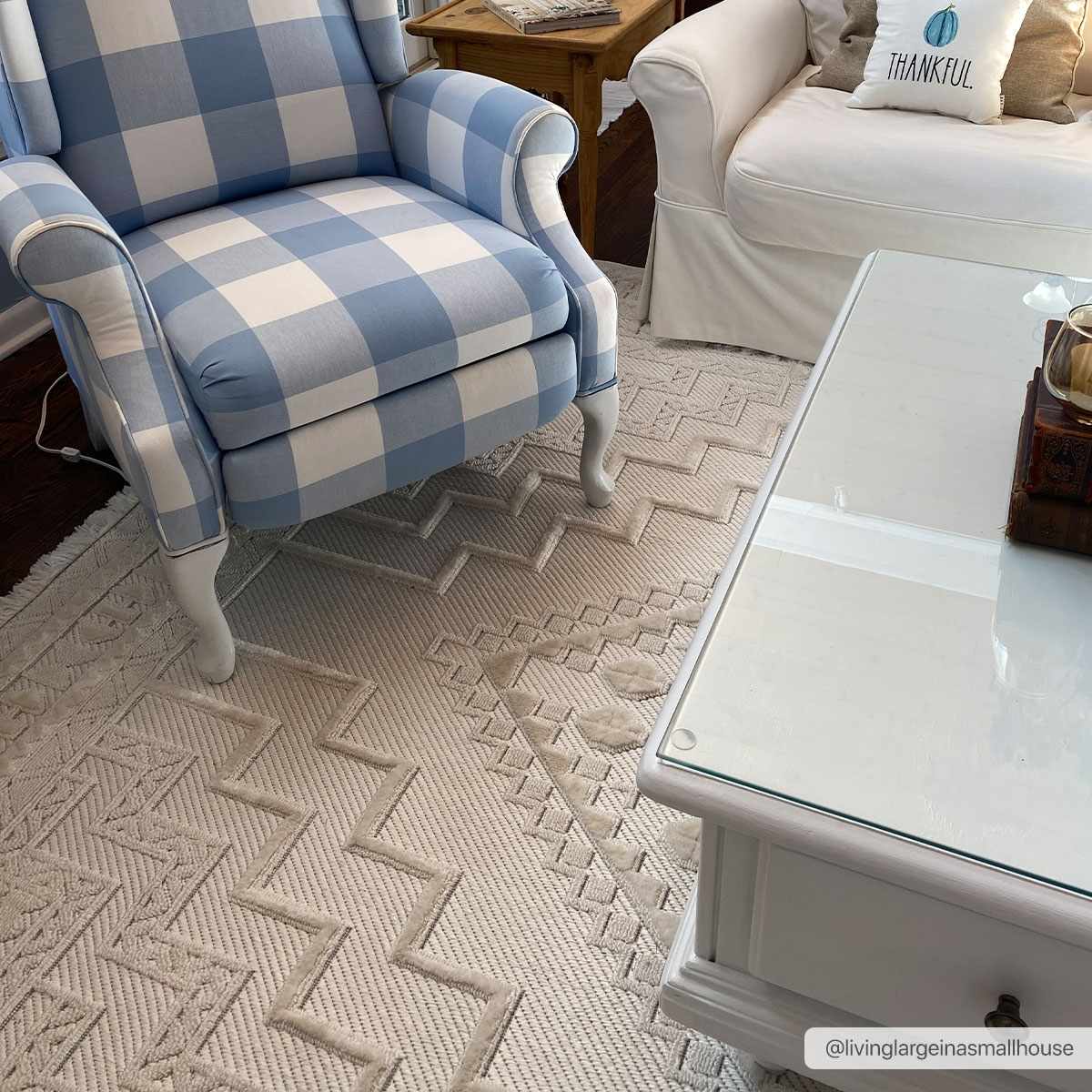 Ivory Alya 3D Medallion Fringe @Area Rug - Clearance - Ornate Home