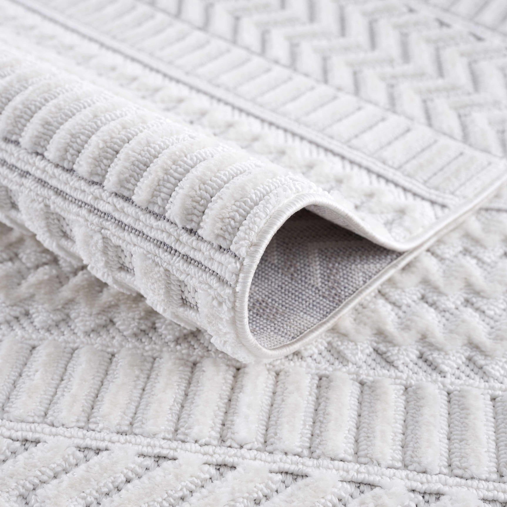 Ivory Cira Textured Trellis Fringe Area Rug - Clearance - Ornate Home