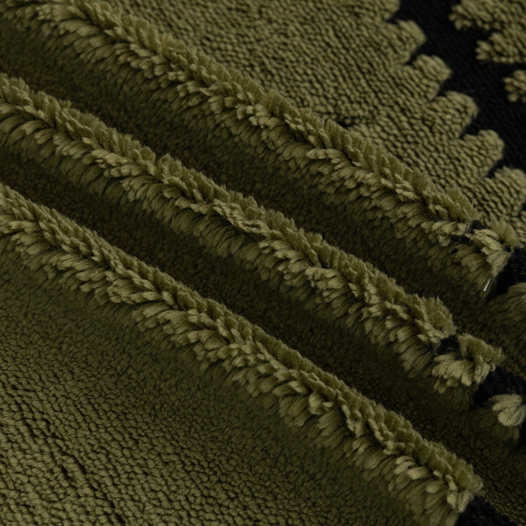 Jacquard Fleece Throw Blanket for Couch Plush Fuzzy Cozy Soft Blankets and Throws for Sofa - Ornate Home