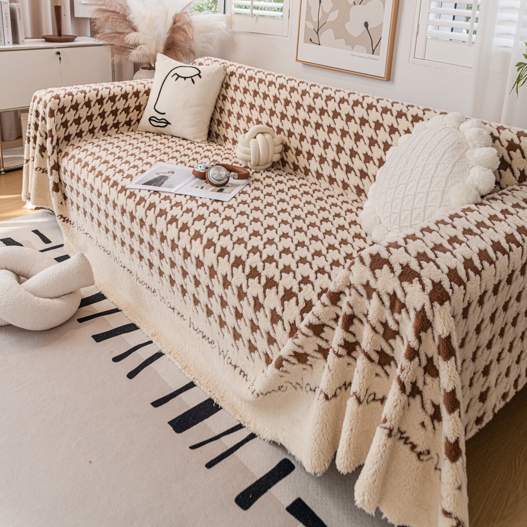 Jacquard Plush Houndstooth Sofa Throw Cover, Cover Throws for Sofas, Stylish Living Room Throws - Ornate Home