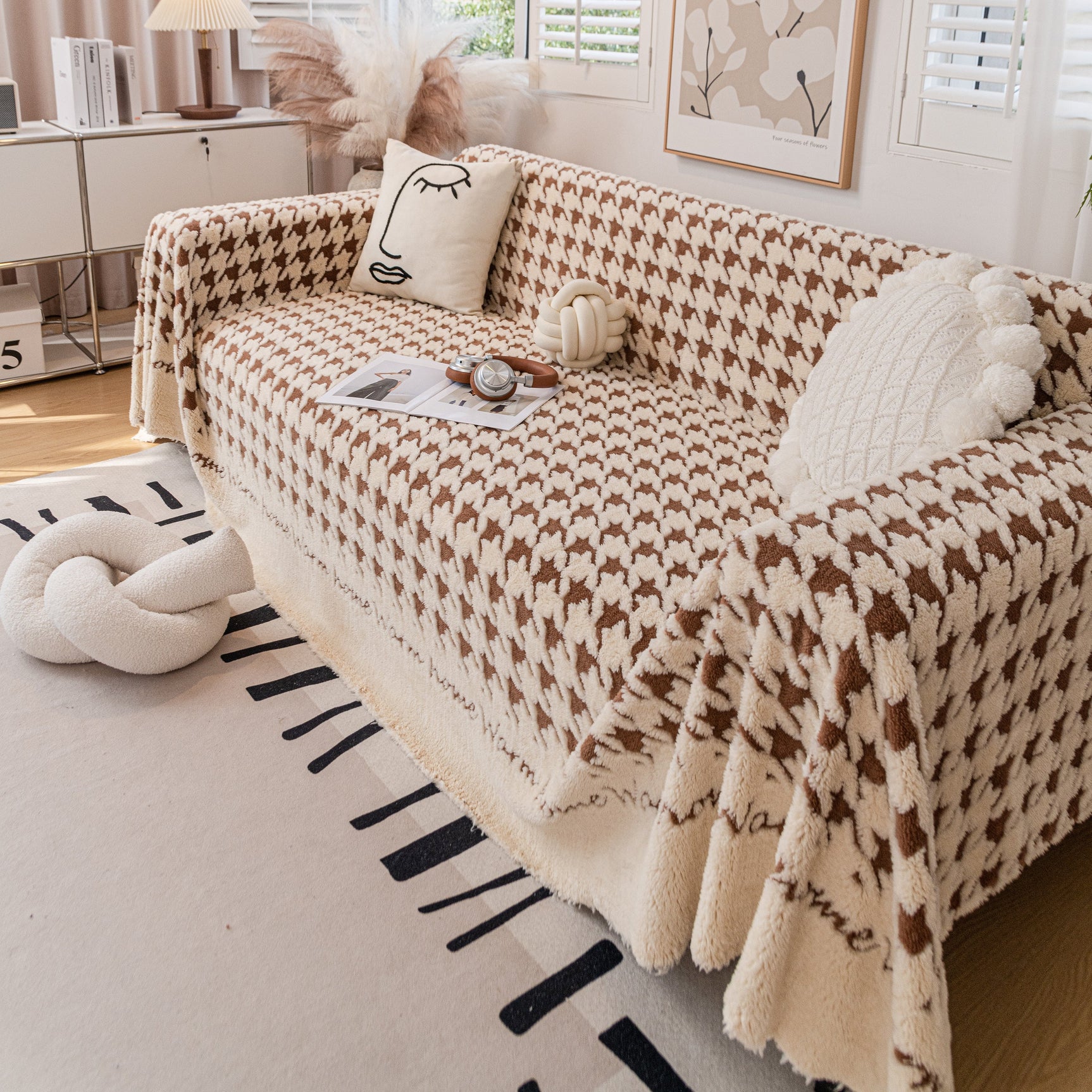 Jacquard Plush Houndstooth Sofa Throw Cover, Cover Throws for Sofas, Stylish Living Room Throws - Ornate Home