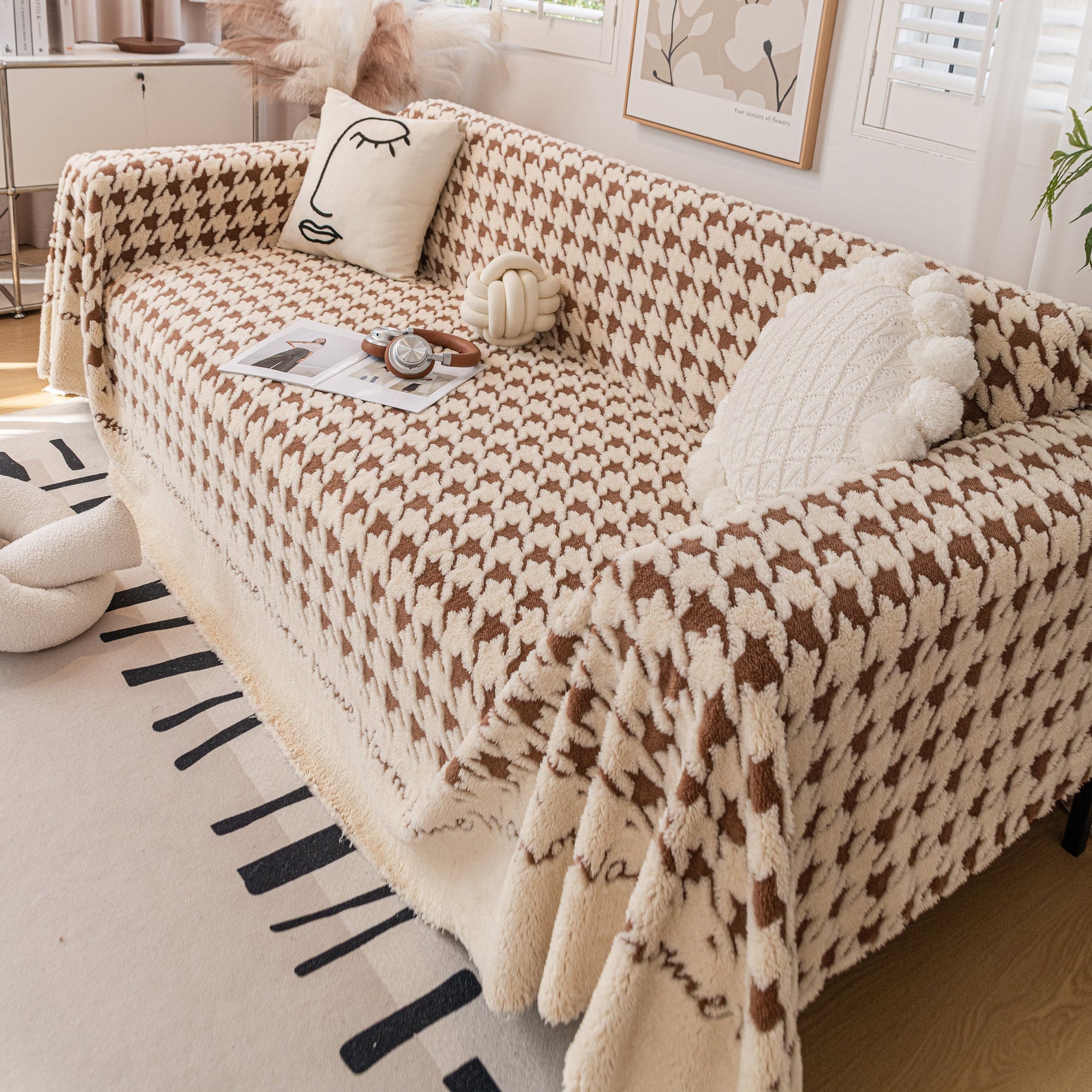Jacquard Plush Houndstooth Sofa Throw Cover, Cover Throws for Sofas, Stylish Living Room Throws - Ornate Home