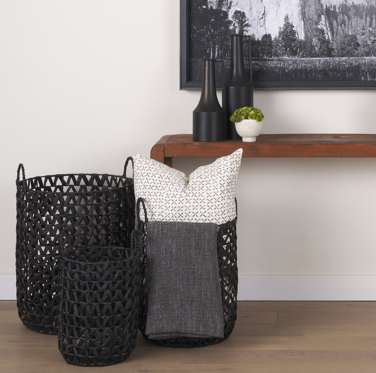 Jayden Cream/Black 22x22 Linen Square Pillow Cover - Ornate Home