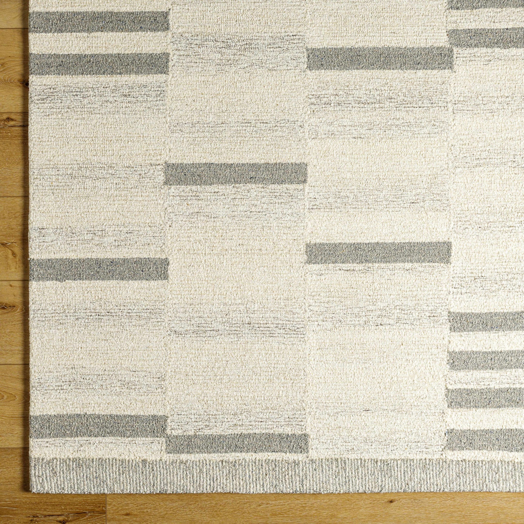 Jeri Modern Wool Rug - Ornate Home