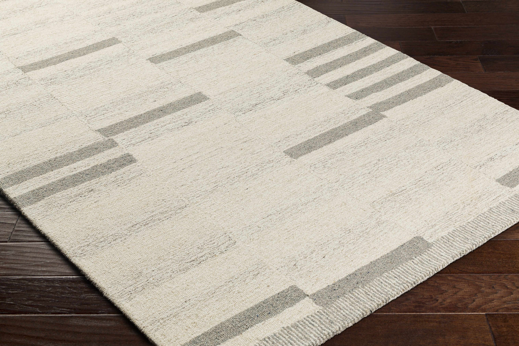 Jeri Modern Wool Rug - Ornate Home