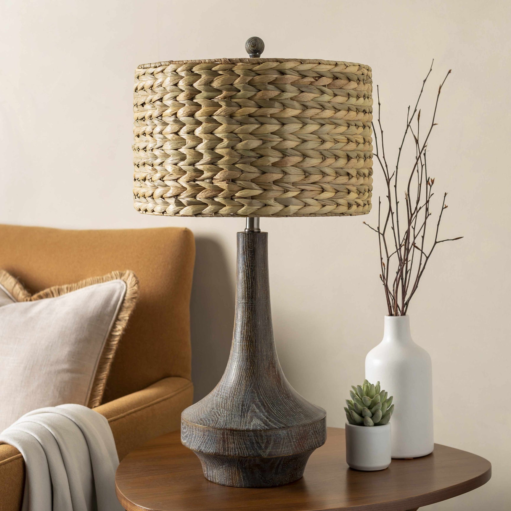 Kabankalan Seagrass Resin Table Lamp - Ornate Home
