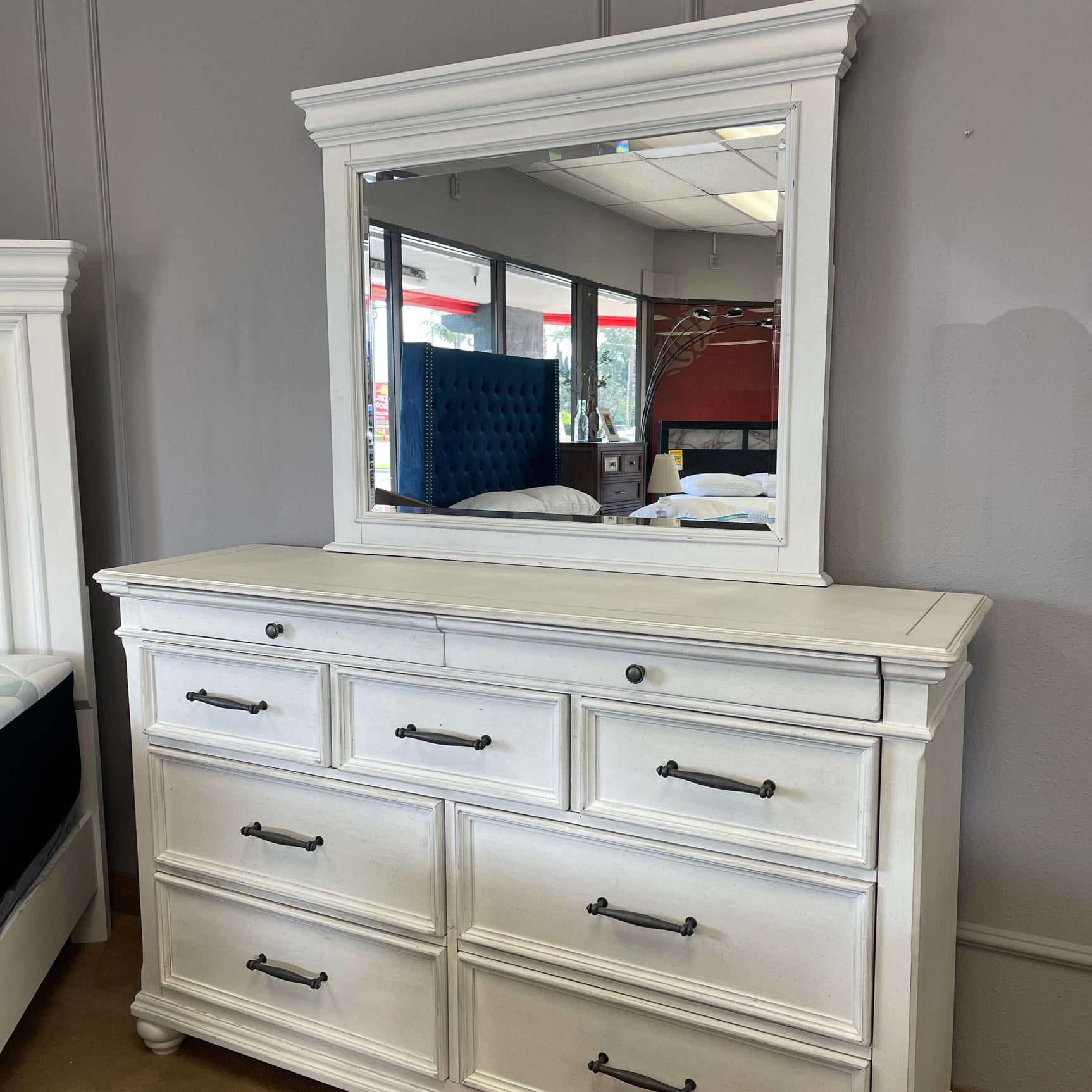 Kanwyn Whitewash Queen Panel Bedroom Set w/ Storage Bench / 5pc (Online Special Price) - Ornate Home